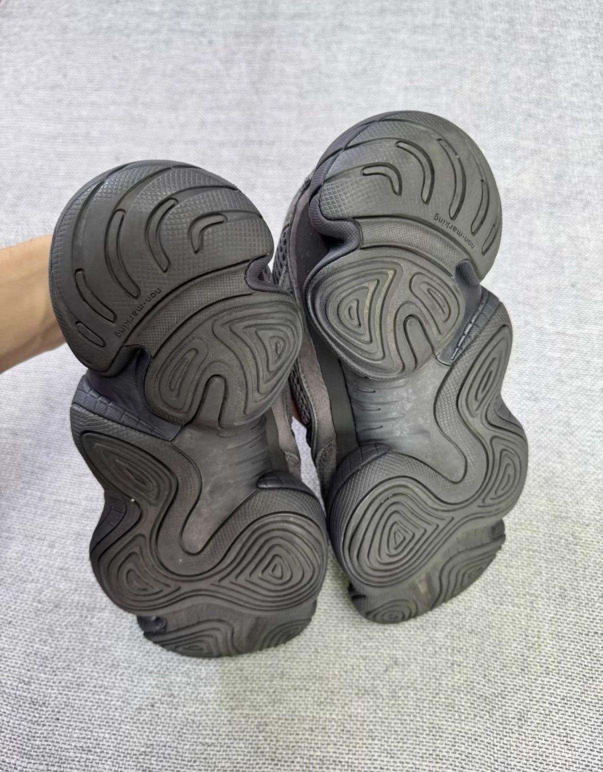 Adidas Adidas Yeezy 500 Utility Black K37 Size US 9 / EU 42 - 9 Thumbnail