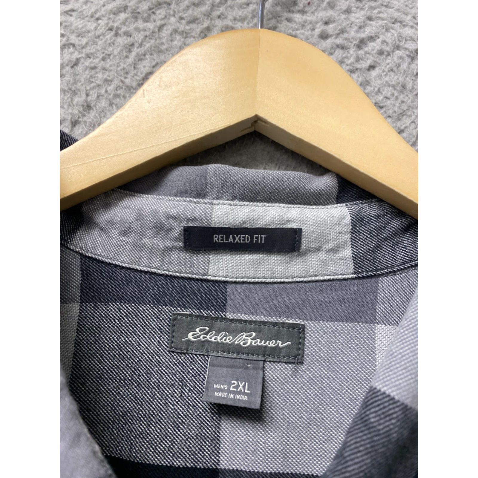 Eddie Bauer Eddie Bauer Button-Up Shirt Gray Black Plaid 2XL Multicolor Cotton Long Sleeve Regular Men’s Size 2XL Shirt 90s City Classic Dad USA Modern Size US XXL / EU 58 / 5 - 3 Thumbnail