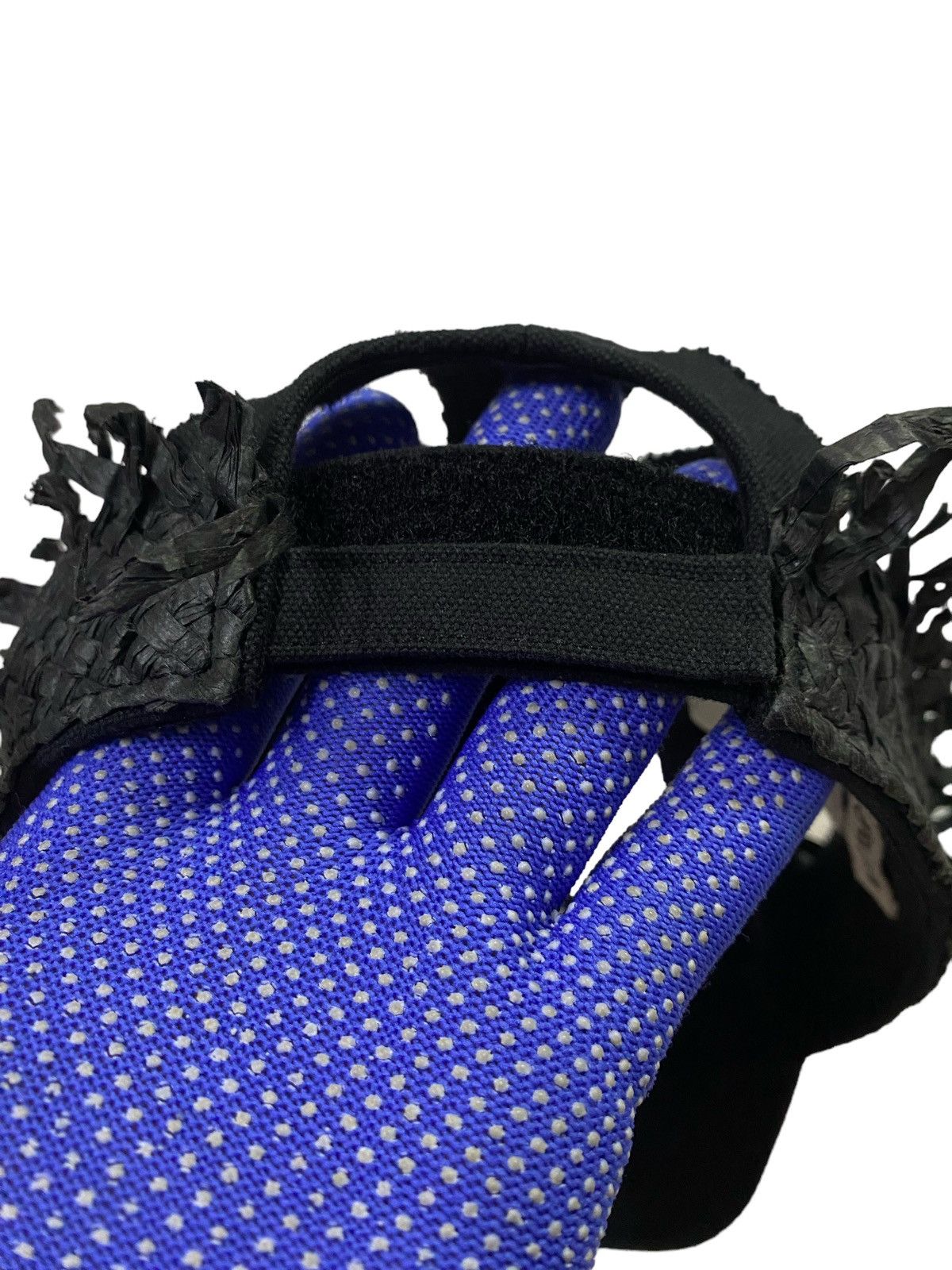 Maison Margiela Rare‼️Maison Margiela Decorated Raphia Hat Black in Black Size ONE SIZE - 13 Thumbnail