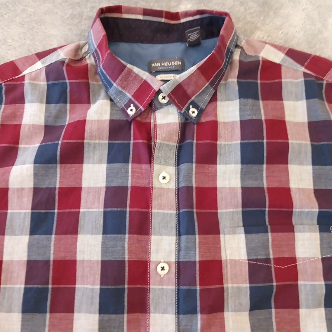 Van Heusen Van Heusen Shirt Mens XL Red Plaid Long Sleeve Button-Down Cotton Blend Classic Regular Size US XL / EU 56 / 4 - 3 Thumbnail