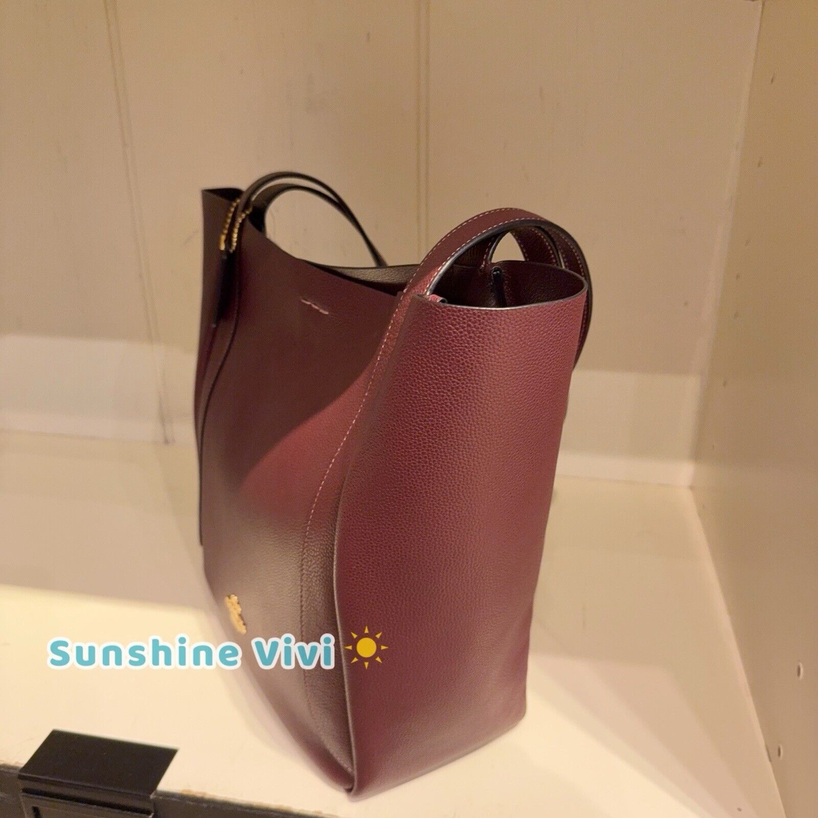 Coach NWT COACH Hadley Tote Bag CV996 Pebbled Leather/Gold/Merlot Size ONE SIZE - 2 Thumbnail