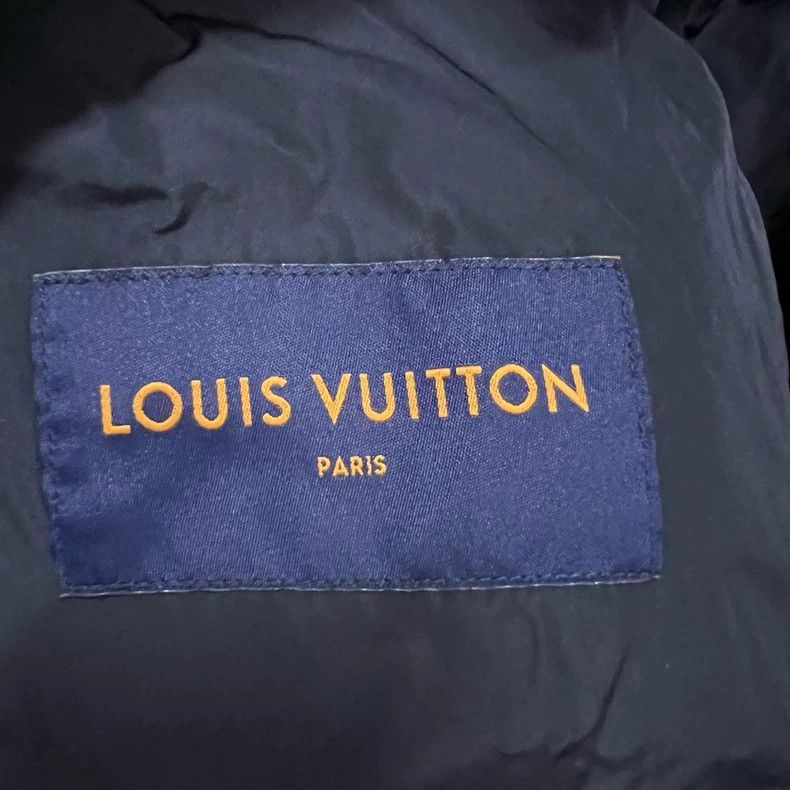 Louis Vuitton Louis Vuitton Navy Embossed Jacket 2503-Nextarrow Size US M / EU 48-50 / 2 - 3 Thumbnail