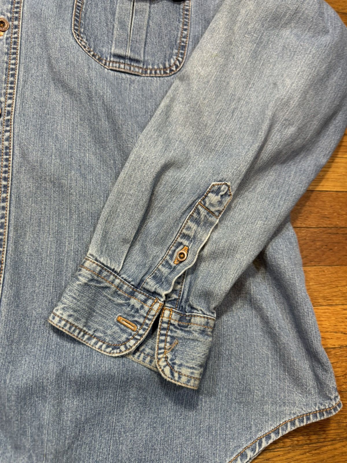 Levi's Vintage Levis Denim Shirt Size US L / EU 52-54 / 3 - 4 Thumbnail