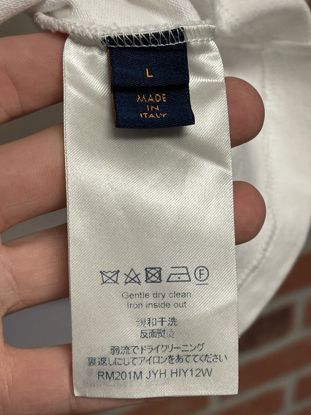 Louis Vuitton Size L - Louis Vuitton White Pendant Drip Logo Embroidered Size US L / EU 52-54 / 3 - 10 Thumbnail
