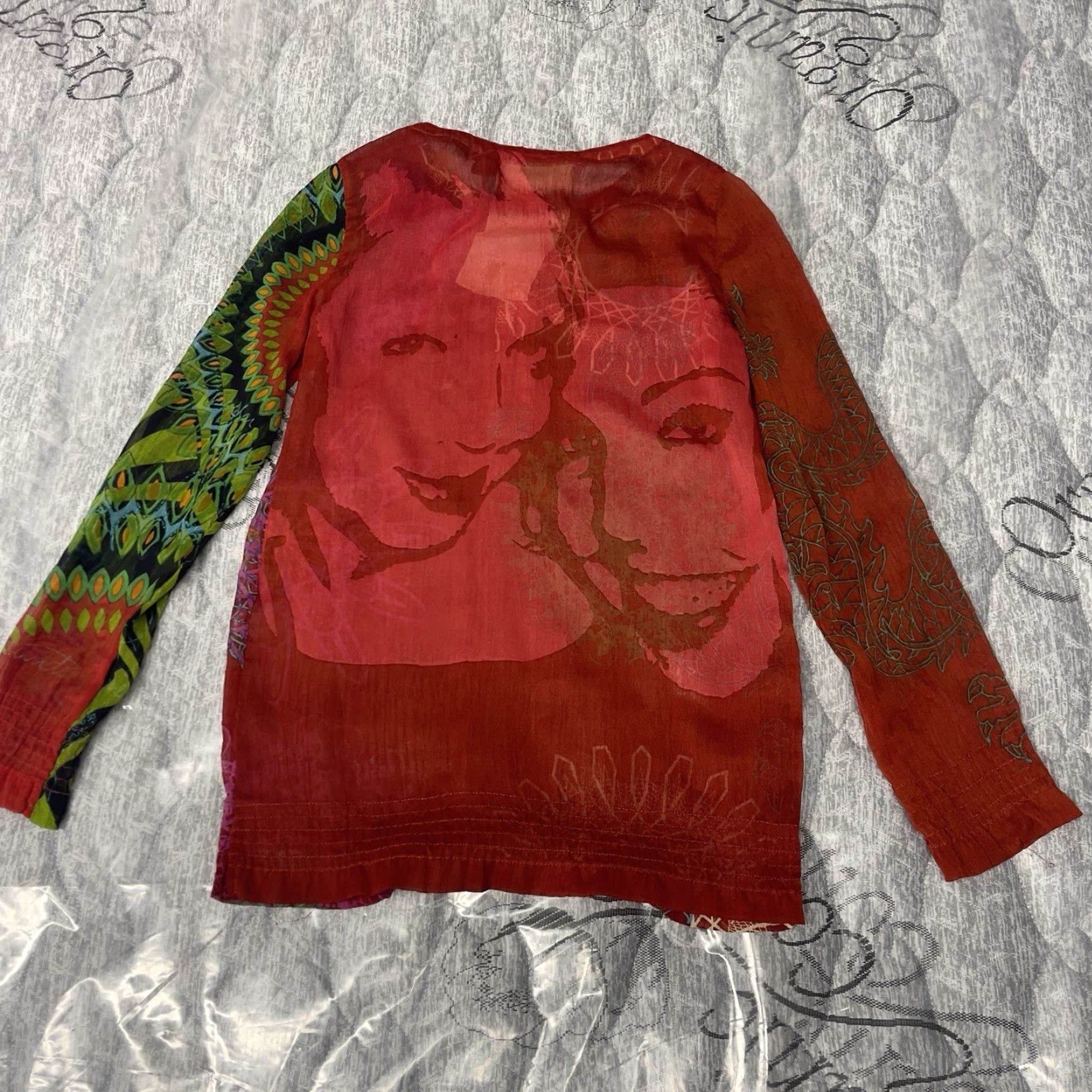 Desigual Blouse Top Shirt Multicolor Geometric Art Print Long Sleeve V-Neck Button Knit Casual Women S Small Regular