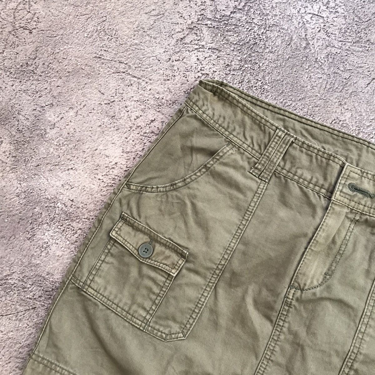 Vintage Y2K Vintage Cargo Mini Skirt Streetwear Baggy Pockets 28 Size 28" / US 6 / IT 42 - 4 Thumbnail