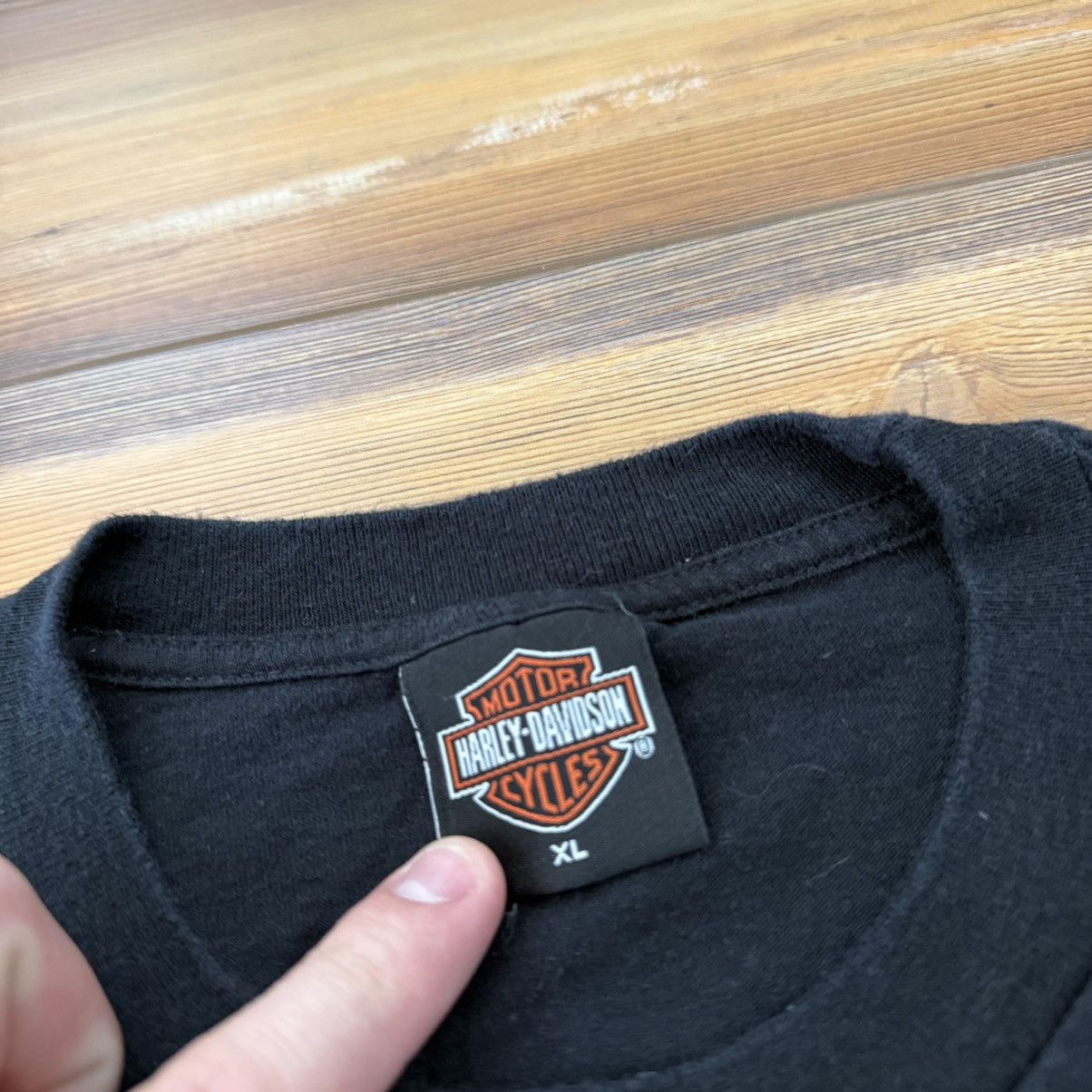 Harley Davidson Vintage ‘02 Black Harley Davidson Kuwait Eagle Tee Shirt Size US XL / EU 56 / 4 - 6 Thumbnail