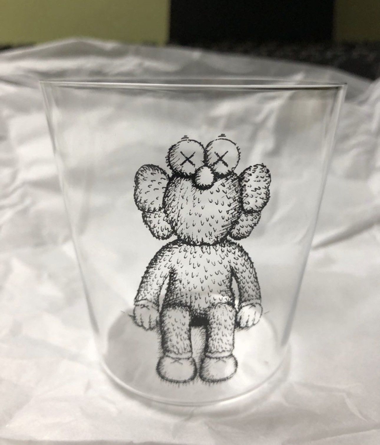 Kaws EnKH& Kaws Seeing/Watching glass cup vintage Size ONE SIZE - 2 Thumbnail