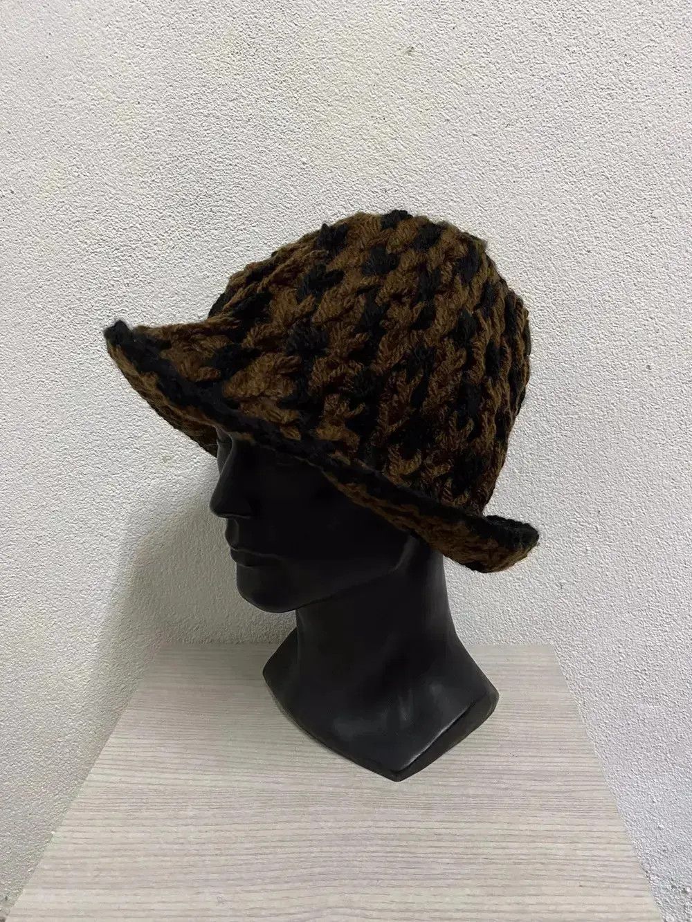 Vintage Rare Design Japanese Brand Knit Bucket Beanie Hat Size ONE SIZE - 2 Thumbnail