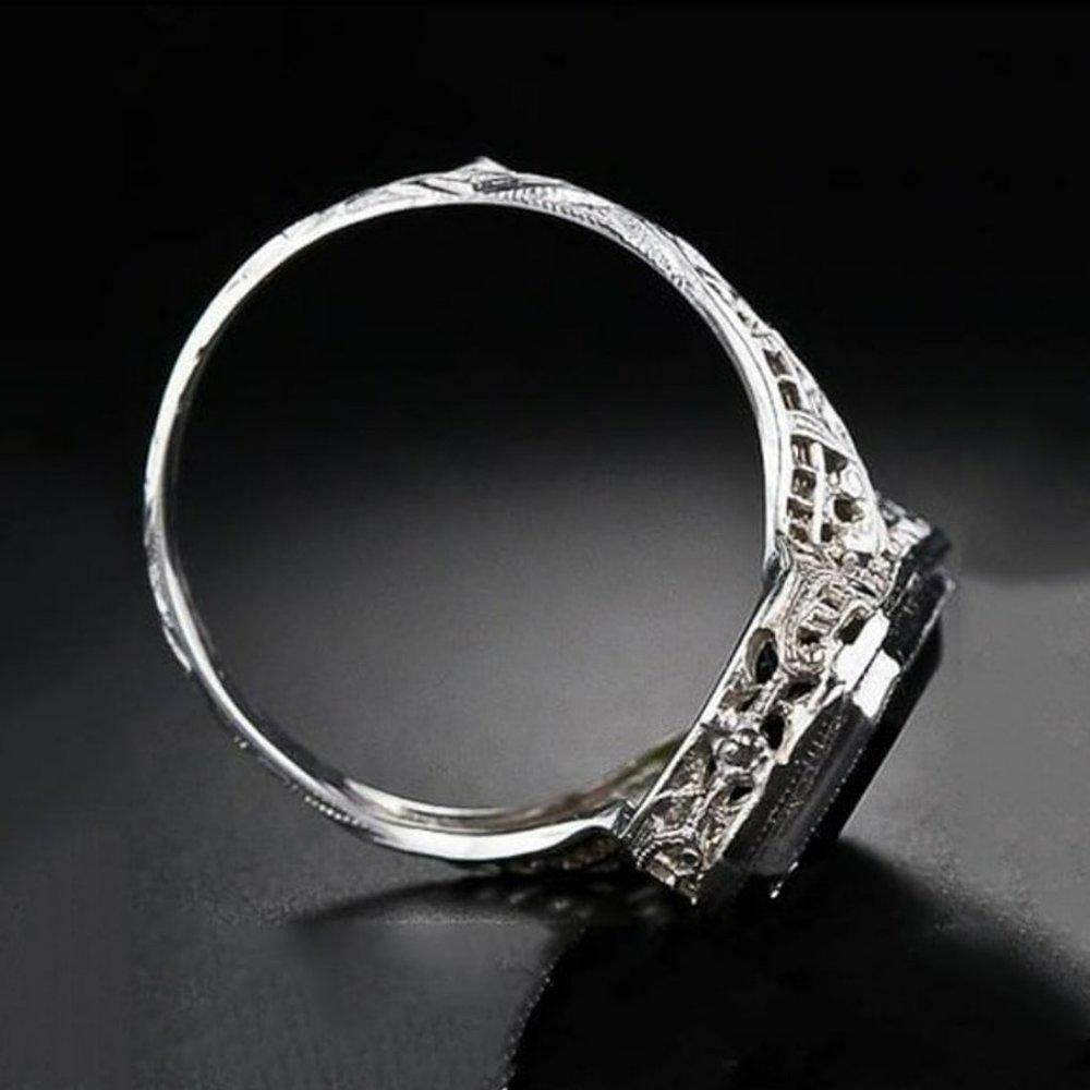 Designer Vintage Emerald Green Cut Hollow Silver Ring - Size 6 Size ONE SIZE - 5 Thumbnail