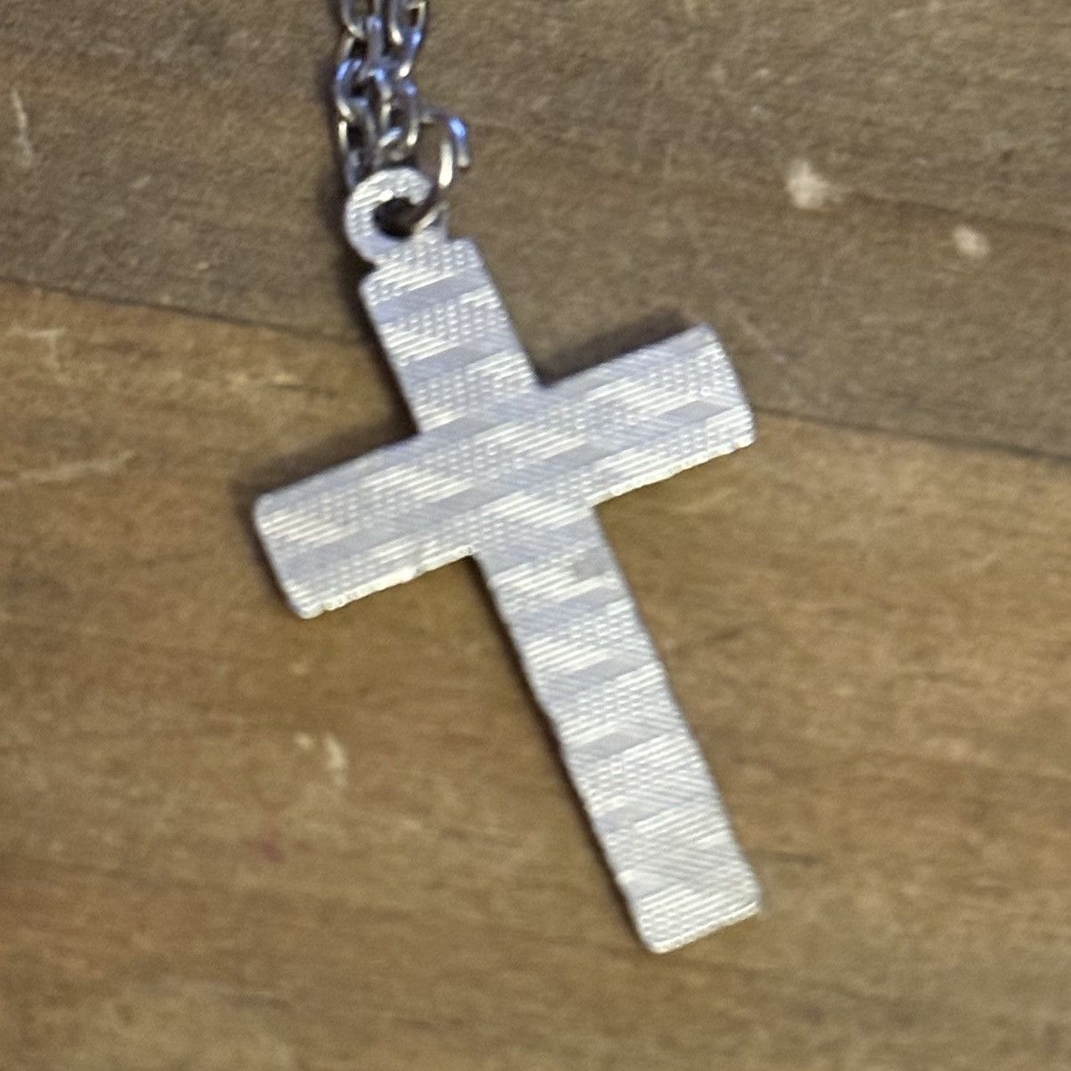 Vintage Vintage silver tone embossed cross pendant necklace Size ONE SIZE - 4 Thumbnail