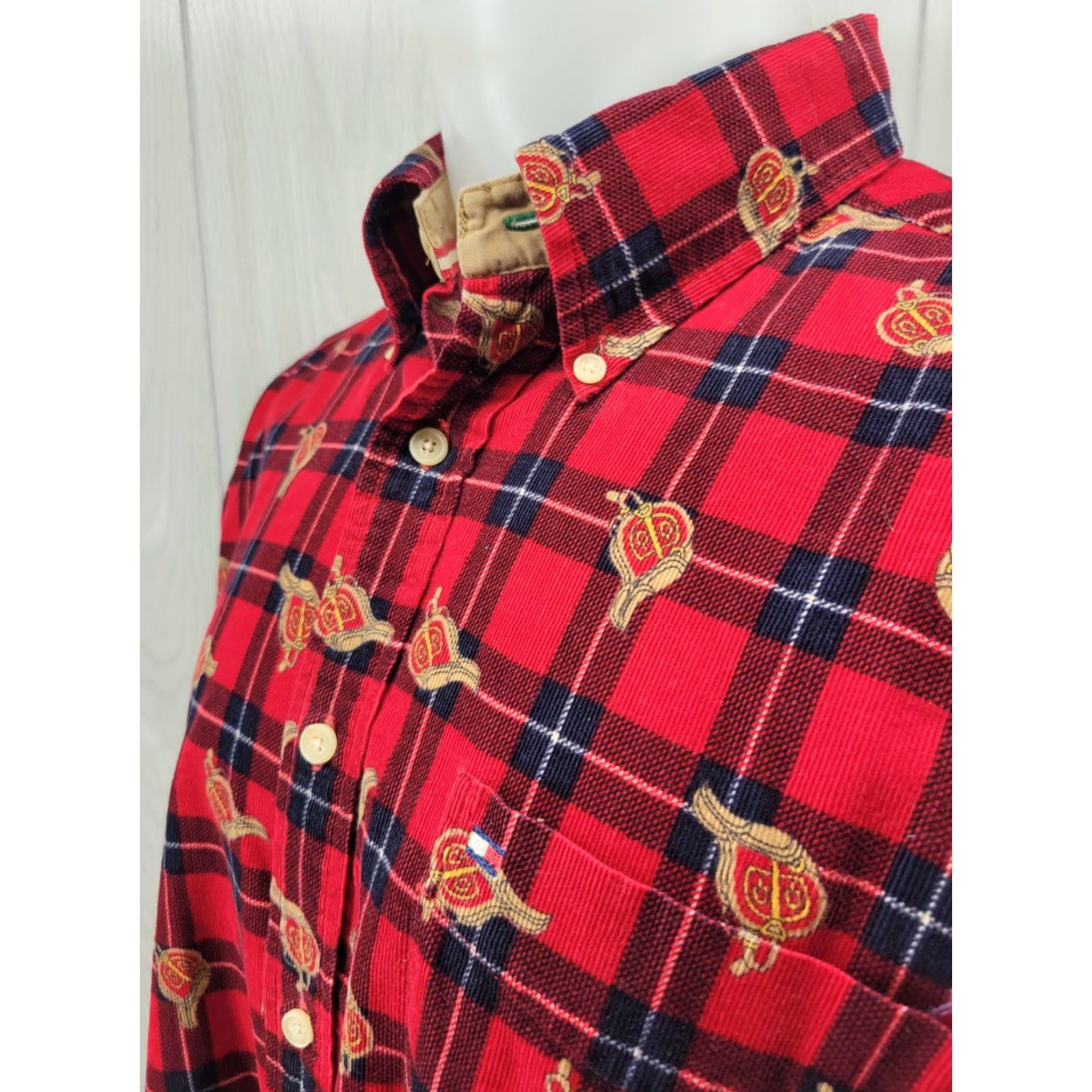 Tommy Hilfiger VINTAGE Tommy Hilfiger All Over Print Saddle Horse Long Sleeve Button-Up Mens Large Red Shirt Size US L / EU 52-54 / 3 - 4 Thumbnail