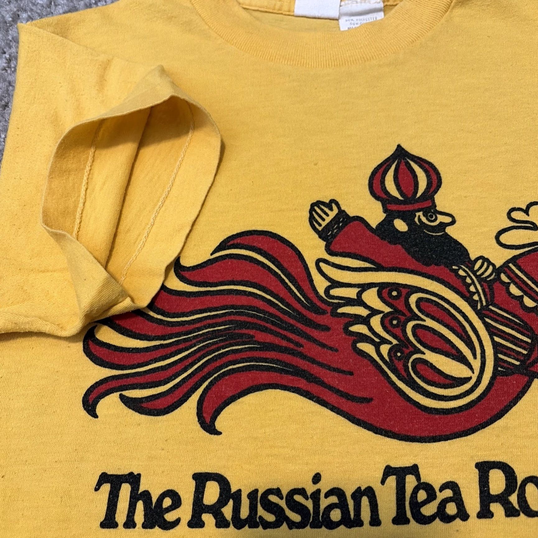 Vintage VINTAGE The Russian Tea Room NYC Yellow T-Shirt S Unisex Adults Small 80s Ched Shirt Size US S / EU 44-46 / 1 - 4 Thumbnail