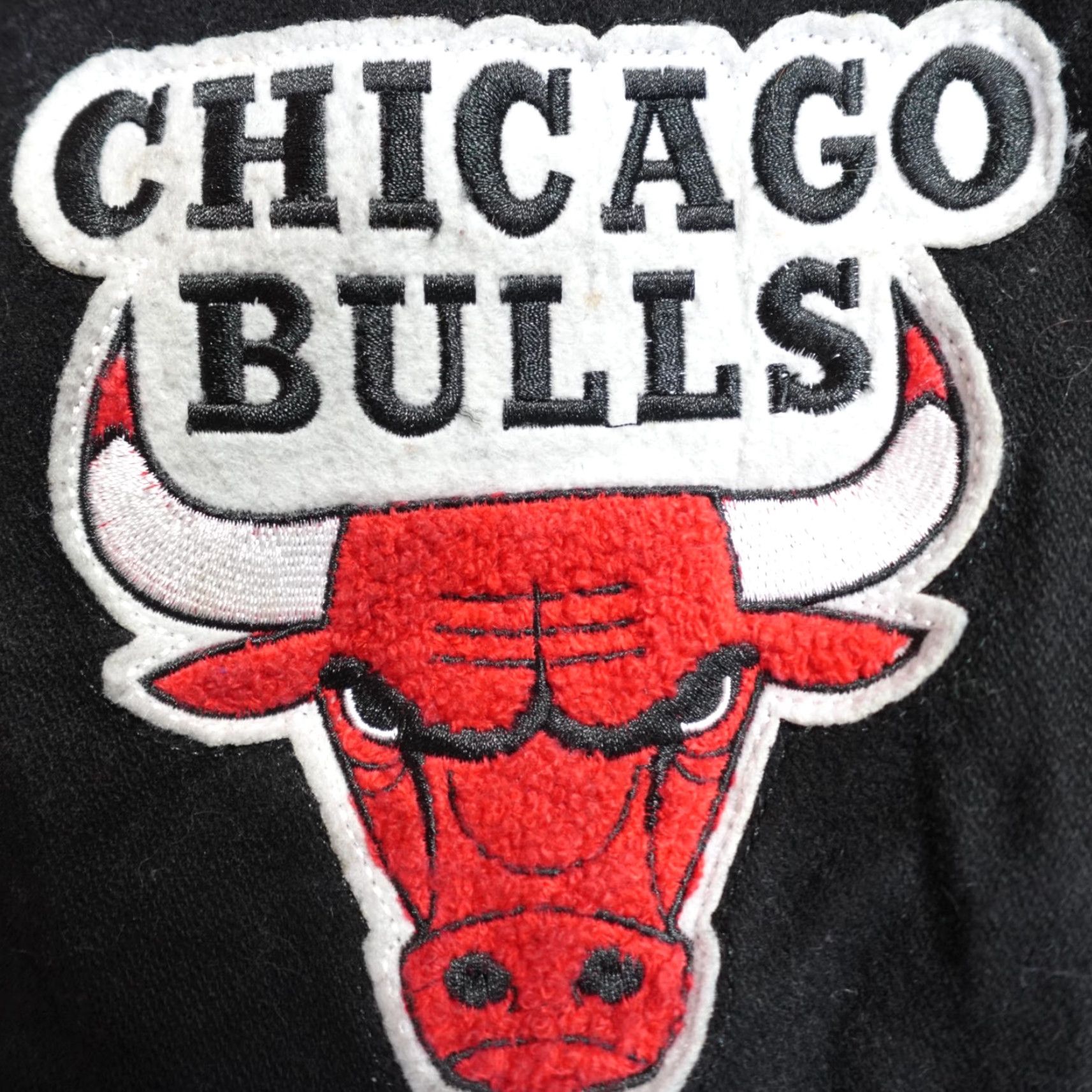 Starter Starter Jacket Chicago Bulls XL Black Bomber Label Double Sided Embroidered Men Size US XL / EU 56 / 4 - 3 Thumbnail