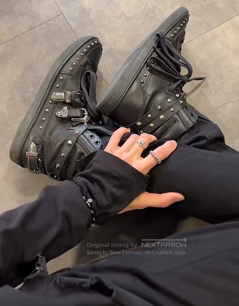 Saint Laurent Paris Saint Laurent Paris Black Samurai Studs and Strap High-Top Size US 7 / EU 40 - 9 Thumbnail