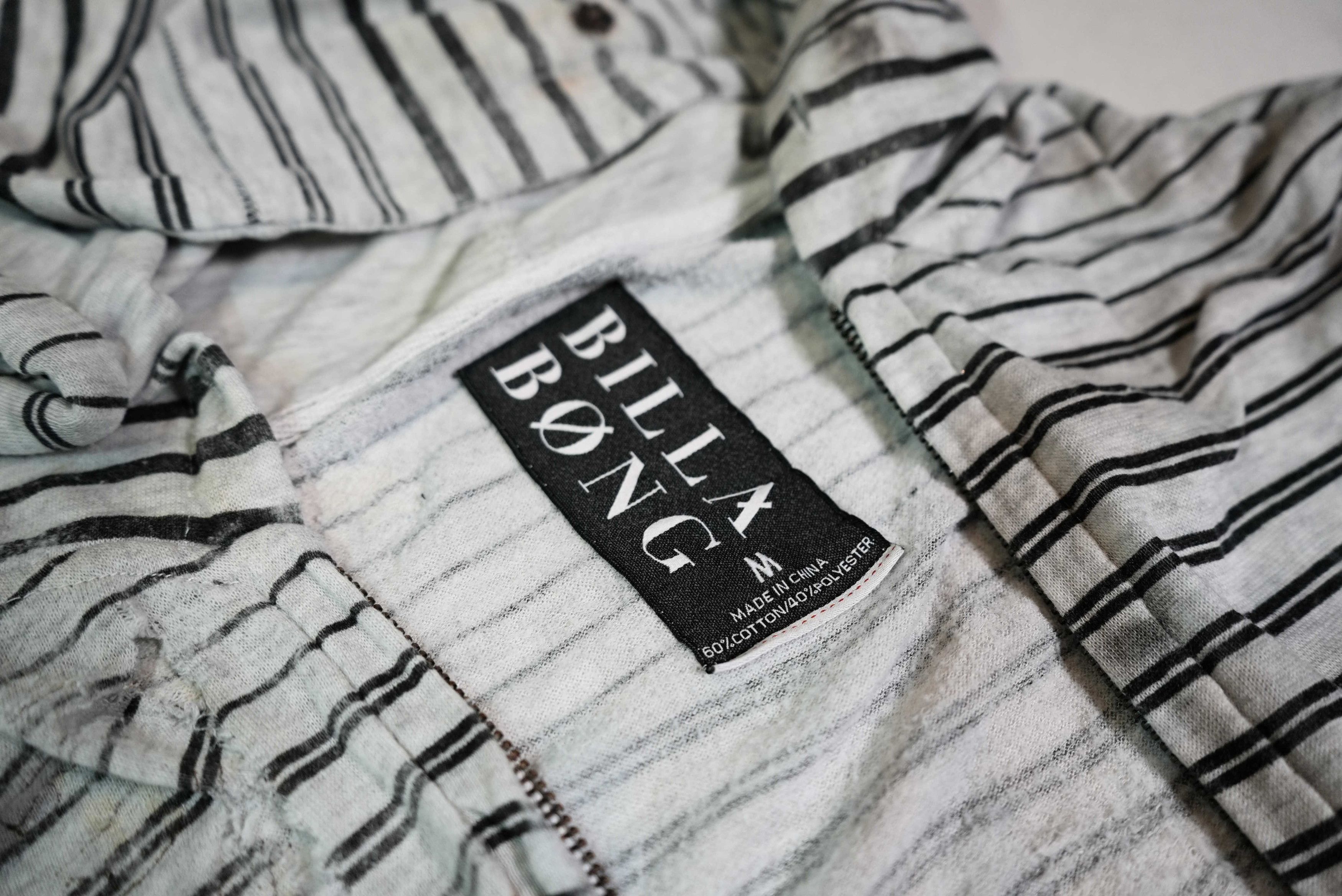 Billabong 1990s vintage billabong thrashed distressed striped hoodie Size US M / EU 48-50 / 2 - 5 Thumbnail