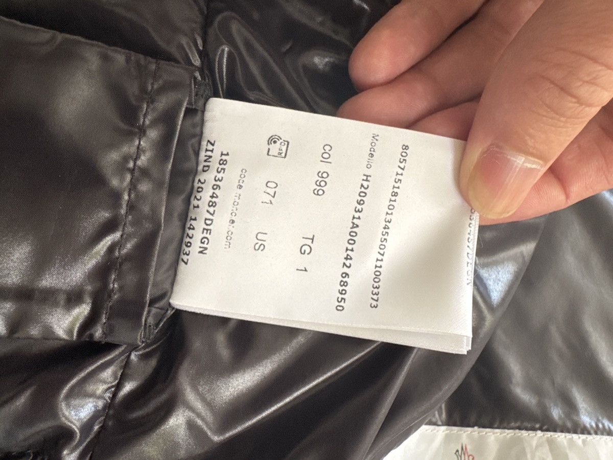 Moncler Moncler Shiny Puffer Jacket Size US S / EU 44-46 / 1 - 5 Thumbnail