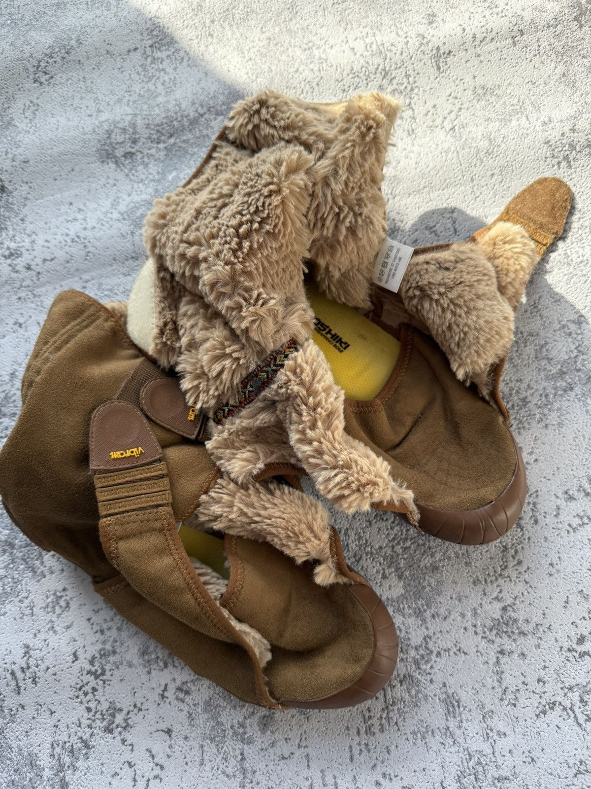 Japanese Brand Rare Furoshiki Vibram Y2K Fur Suede Japanese Shoes Size38-39 Size US 6.5 / EU 39-40 - 2 Thumbnail