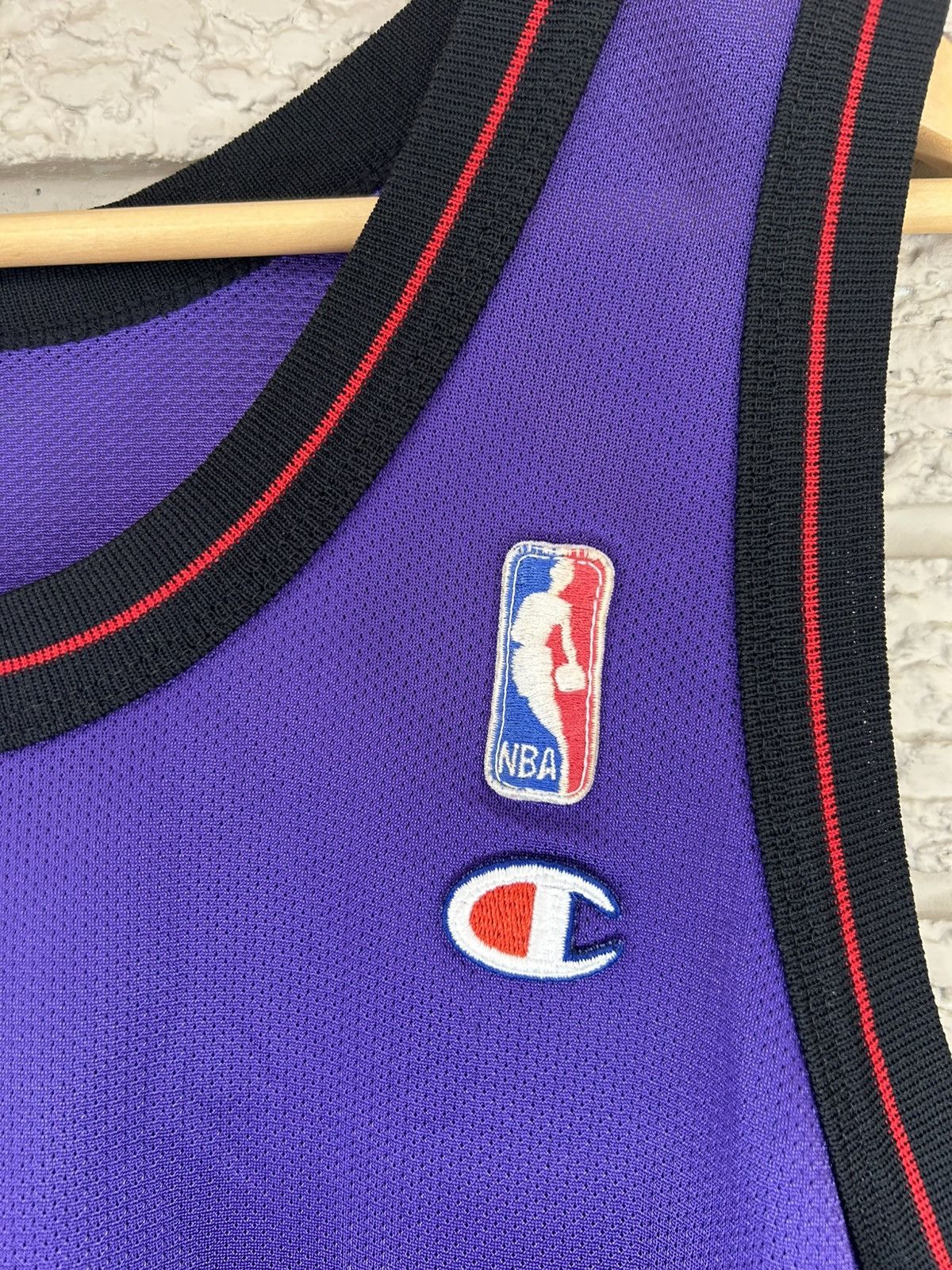 Champion × NBA × Vintage Vintage 90s Champion Toronto Raptors Isiah Thomas Jersey Size US M / EU 48-50 / 2 - 3 Thumbnail