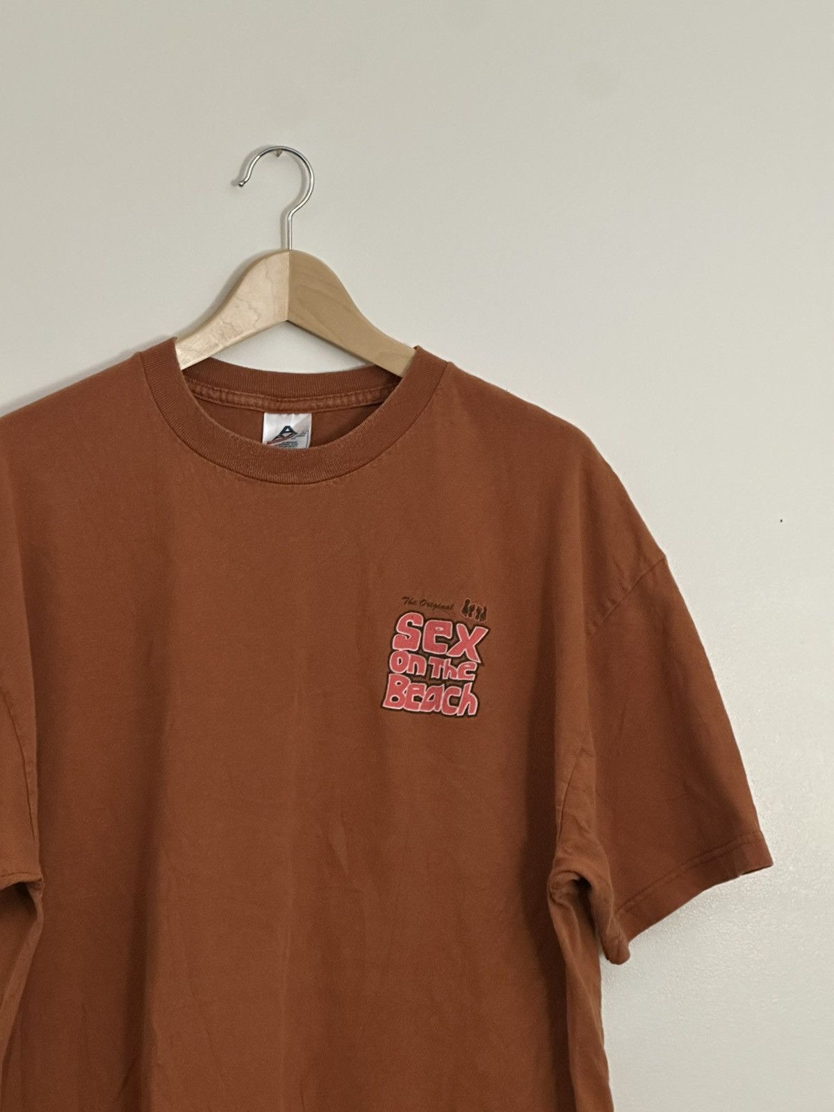 Vintage Vintage 90s Sex On The Beach Graphic Cocktail Heavy T-shirt Size US XL / EU 56 / 4 - 4 Thumbnail