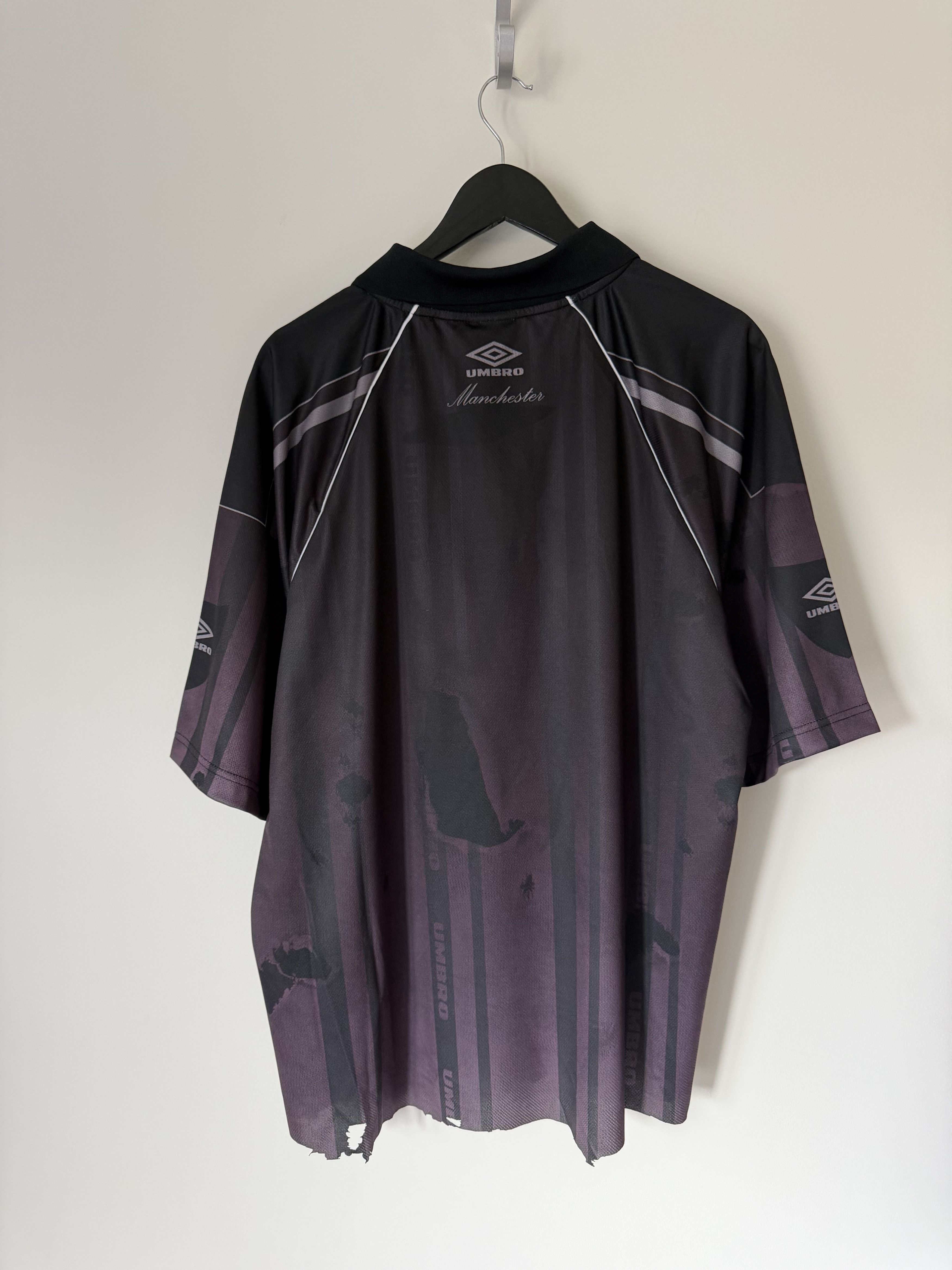 Slam Jam × Umbro Umbro Penalty Culture Distressed Spycam Polo in Purple Size US L / EU 52-54 / 3 - 5 Thumbnail