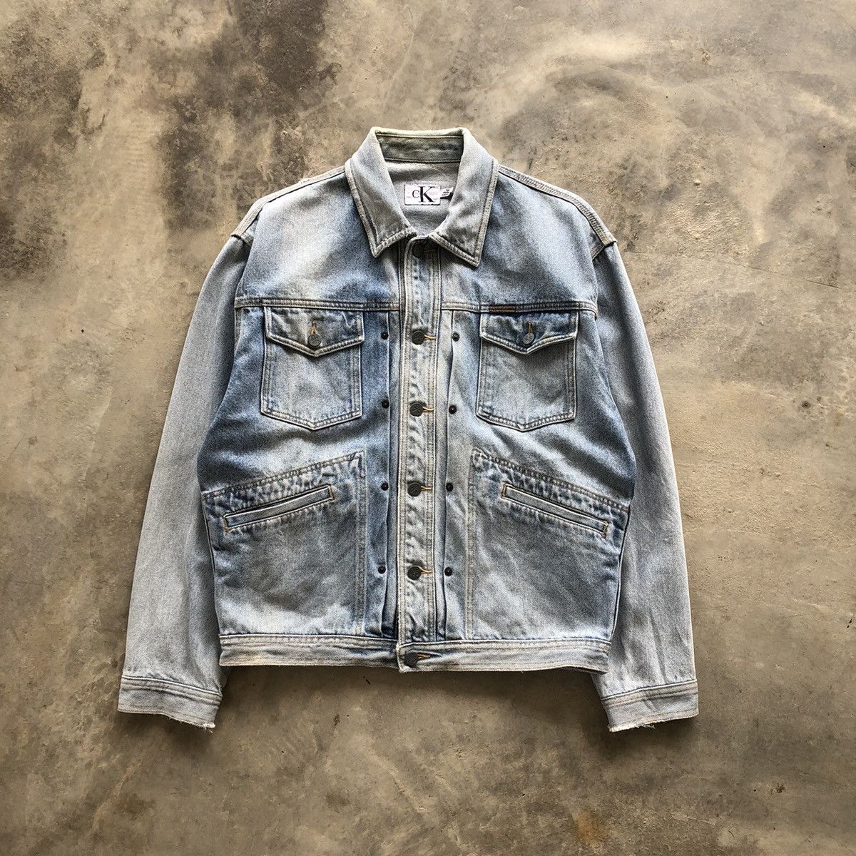 Calvin Klein CKJ Calvin Klein Jeans Distressed Denim Jacket Size US M / EU 48-50 / 2 - 1 Thumbnail