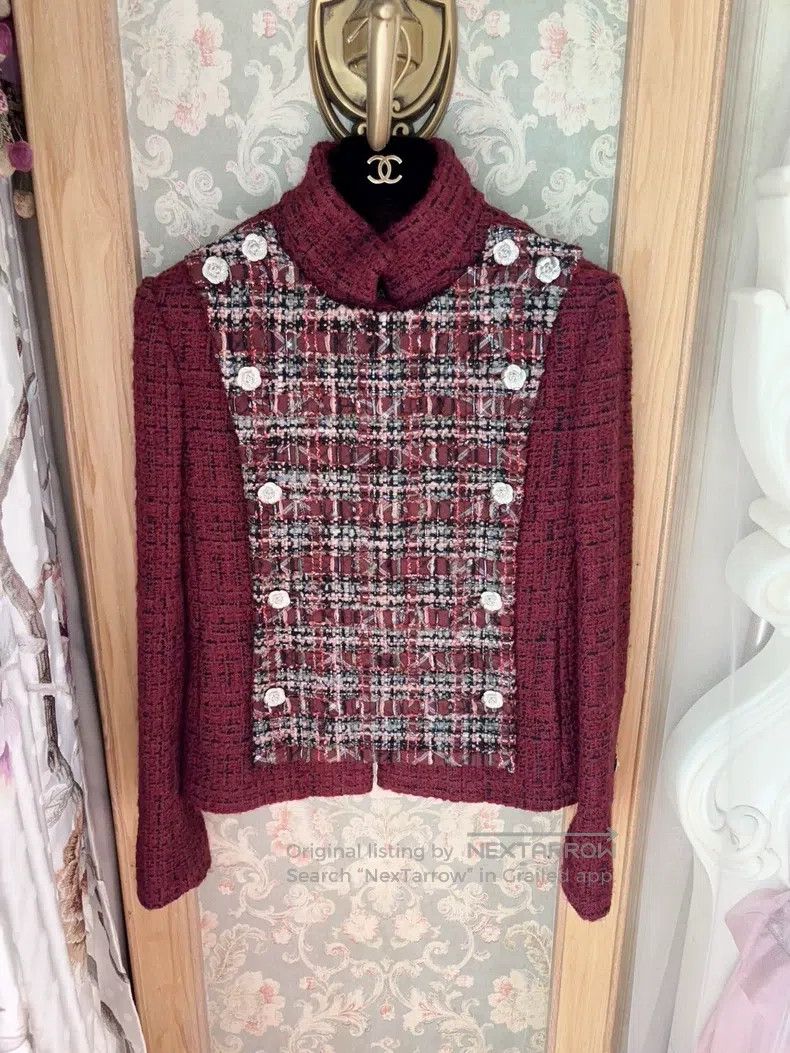 Chanel Chanel 23k camelia button jacket Size XS / US 0-2 / IT 36-38 - 1 Thumbnail