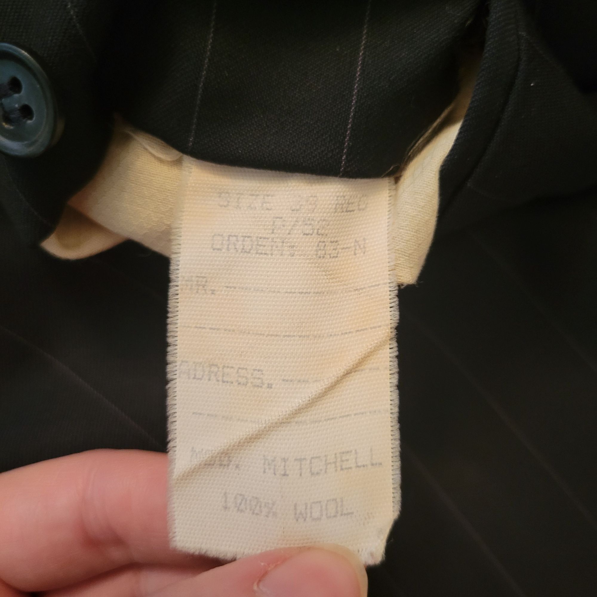 Jos. A. Bank Jos A Bank 2 Pc Black Pinstripe 3 Button Suit 44R Wool 39x30 Size 44R - 8 Thumbnail