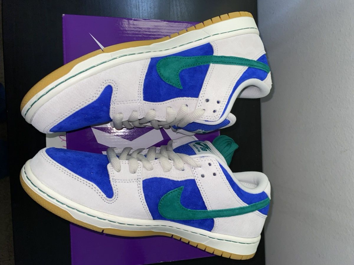 Nike Nike SB Dunk Low Pro (Hyper Royal Malachite) Size US 8.5 / EU 41-42 - 13 Thumbnail