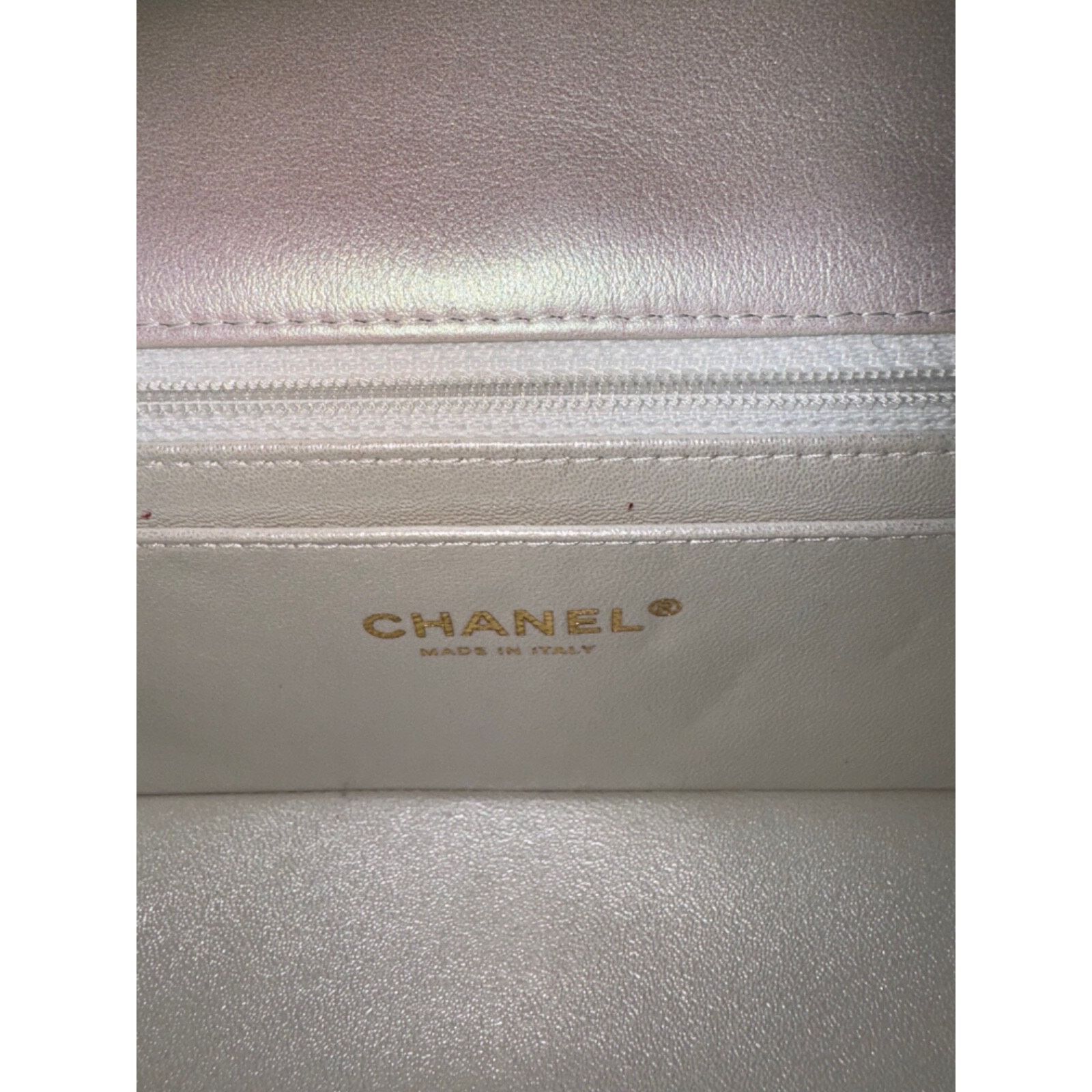 Chanel Chanel White Mini Flap CC Quilted Chain Crossbody Bag Size ONE SIZE - 21 Thumbnail