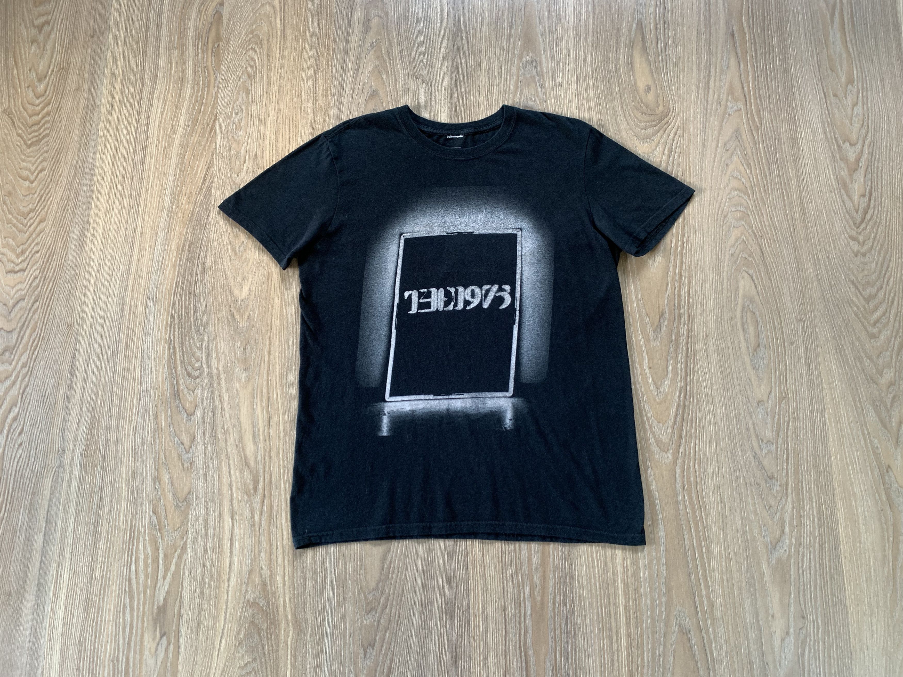 Band Tees The 1975 Vintage Printed Tour T Shirt Size US M / EU 48-50 / 2 - 8 Thumbnail