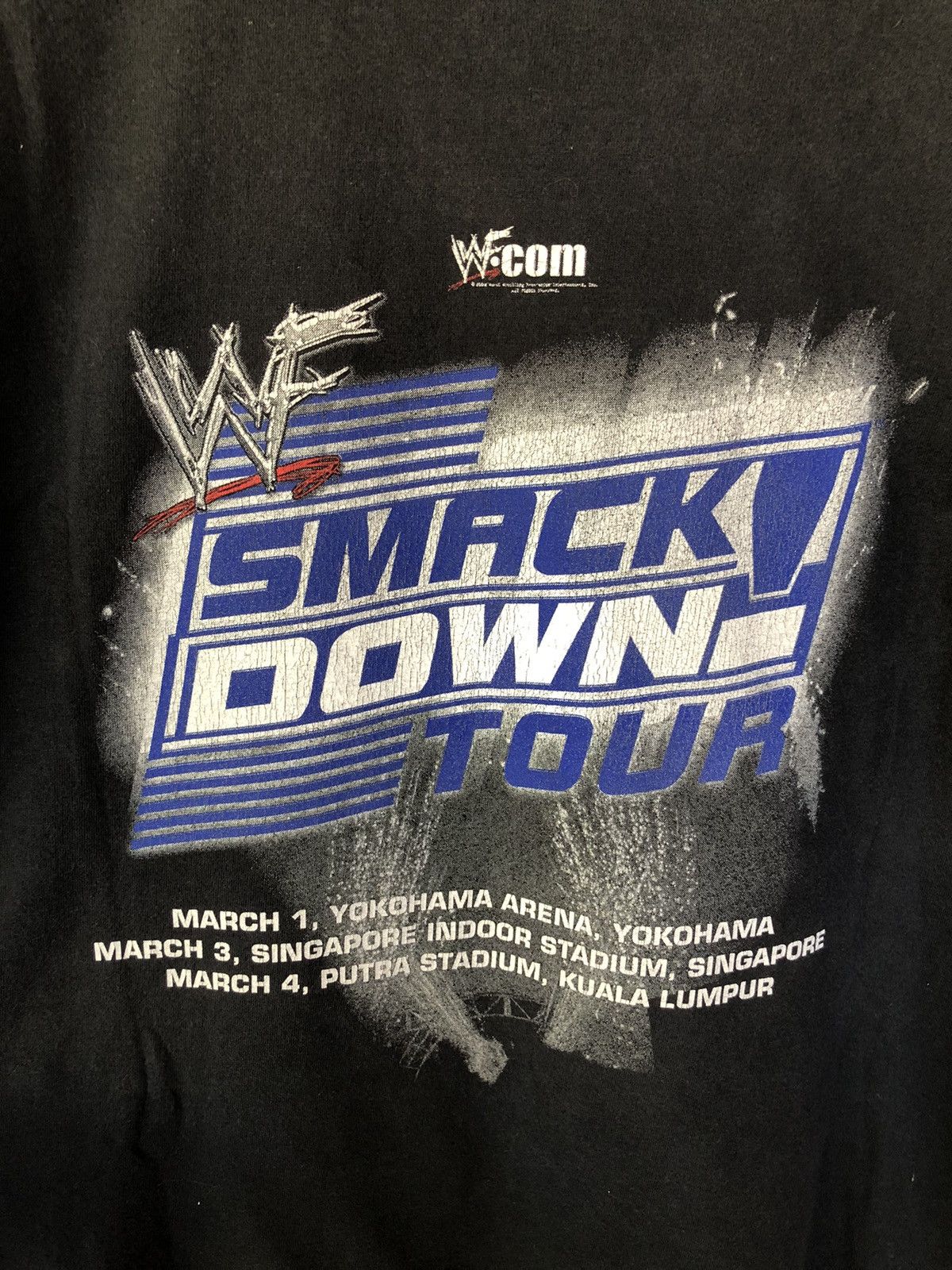 WWF Vintage 02’s WWF The Rock Smack Down Tour Rare Shirt Tee Size US XL / EU 56 / 4 - 9 Thumbnail