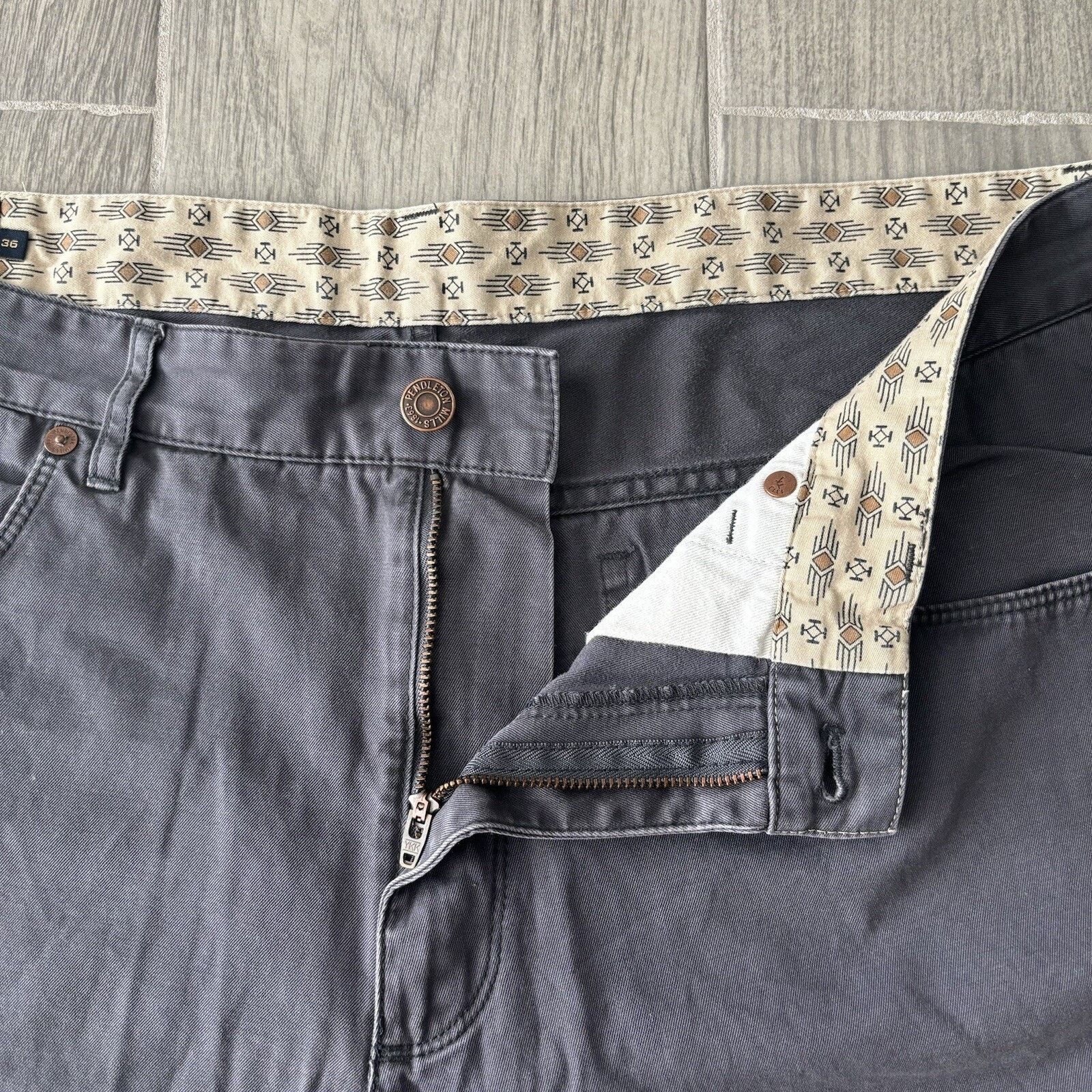 Pendleton Pendleton Men’s 36 Grey Cotton Flat Front Shorts Size US 36 / EU 52 - 2 Thumbnail