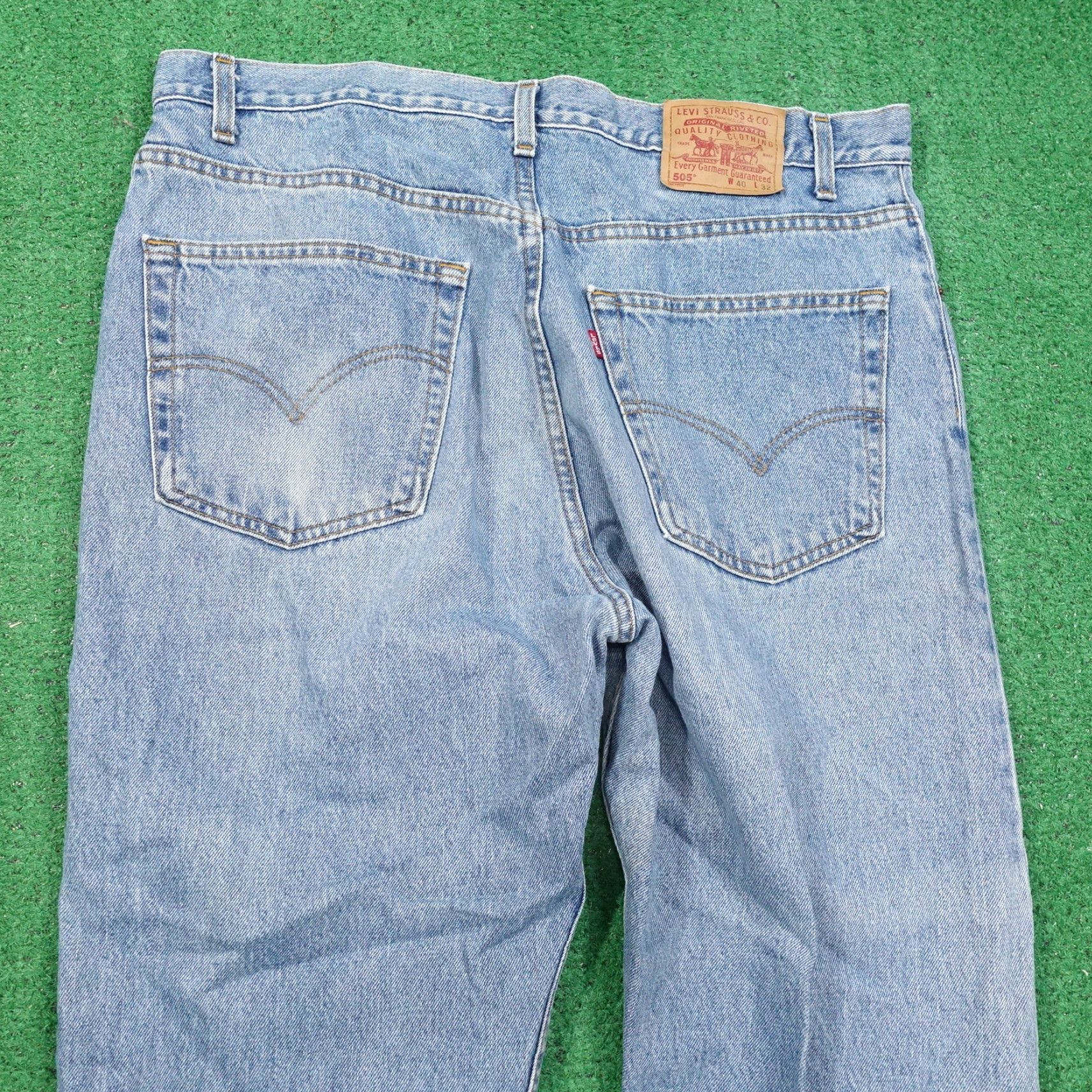 Levi's VINTAGE LEVI'S 505 STRAIGHT LEG BLUE JEANS MENS 38X32 Size US 38 / EU 54 - 6 Thumbnail