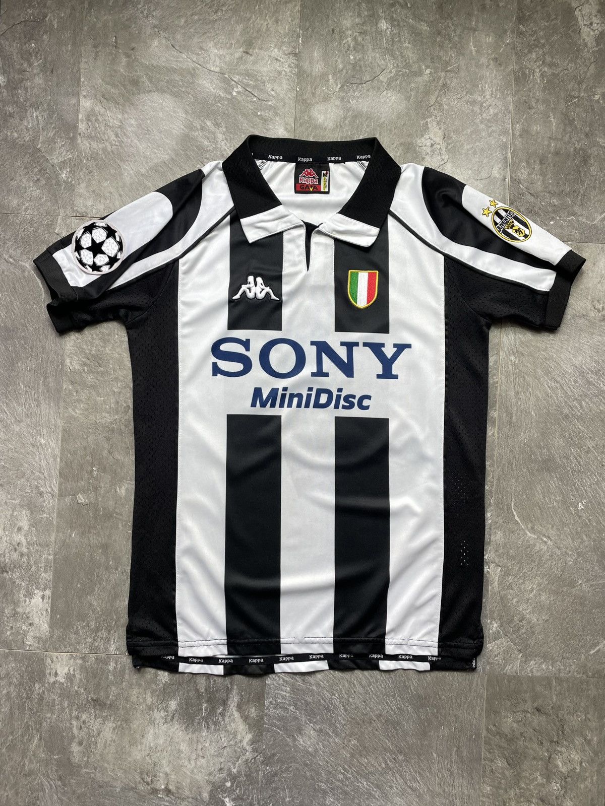 Kappa Kappa Juventus Zidane 1997 1998 Champions League Rare Jersey Size US M / EU 48-50 / 2 - 2 Thumbnail
