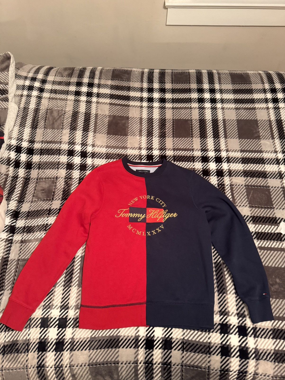 Tommy Hilfiger Tommy Hilfiger New York City embroidered crewneck sweatshirt Size US XS / EU 42 / 0 - 1 Thumbnail