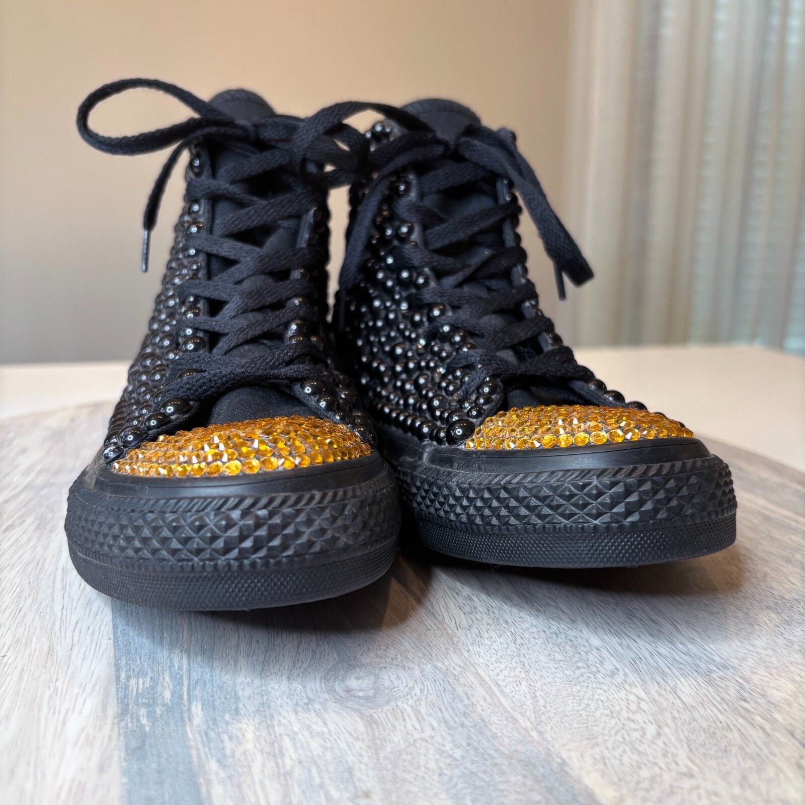 Converse Converse Women's Black & Gold Rhinestone Sneakers US Size 8 Size US 8 / IT 38 - 7 Thumbnail