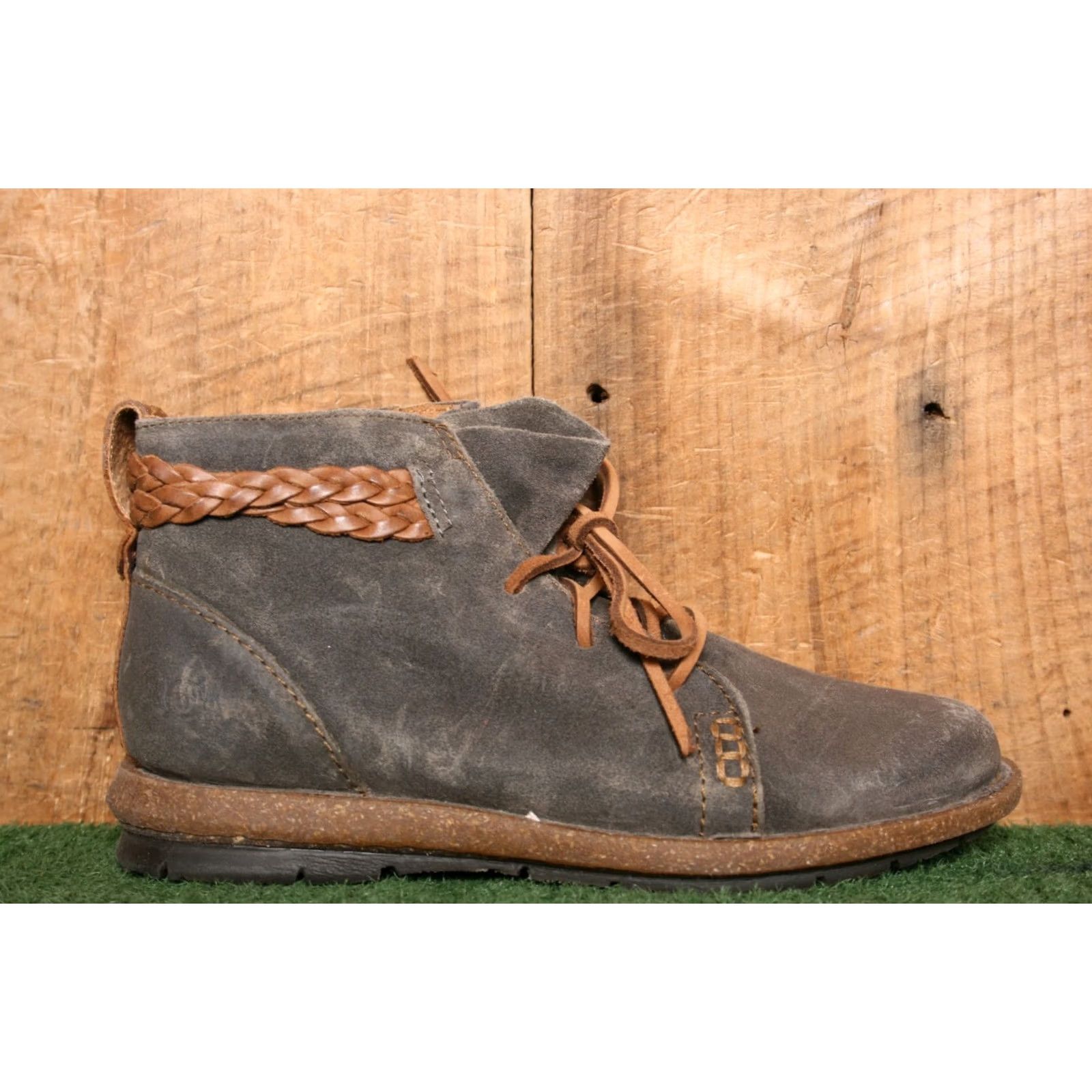 Born Børn Temple Ankle Booties Women's Sz. 8M Distressed Suede Smokey Gray Leather Lace Up Bootie Size US 8 / IT 38 - 2 Thumbnail