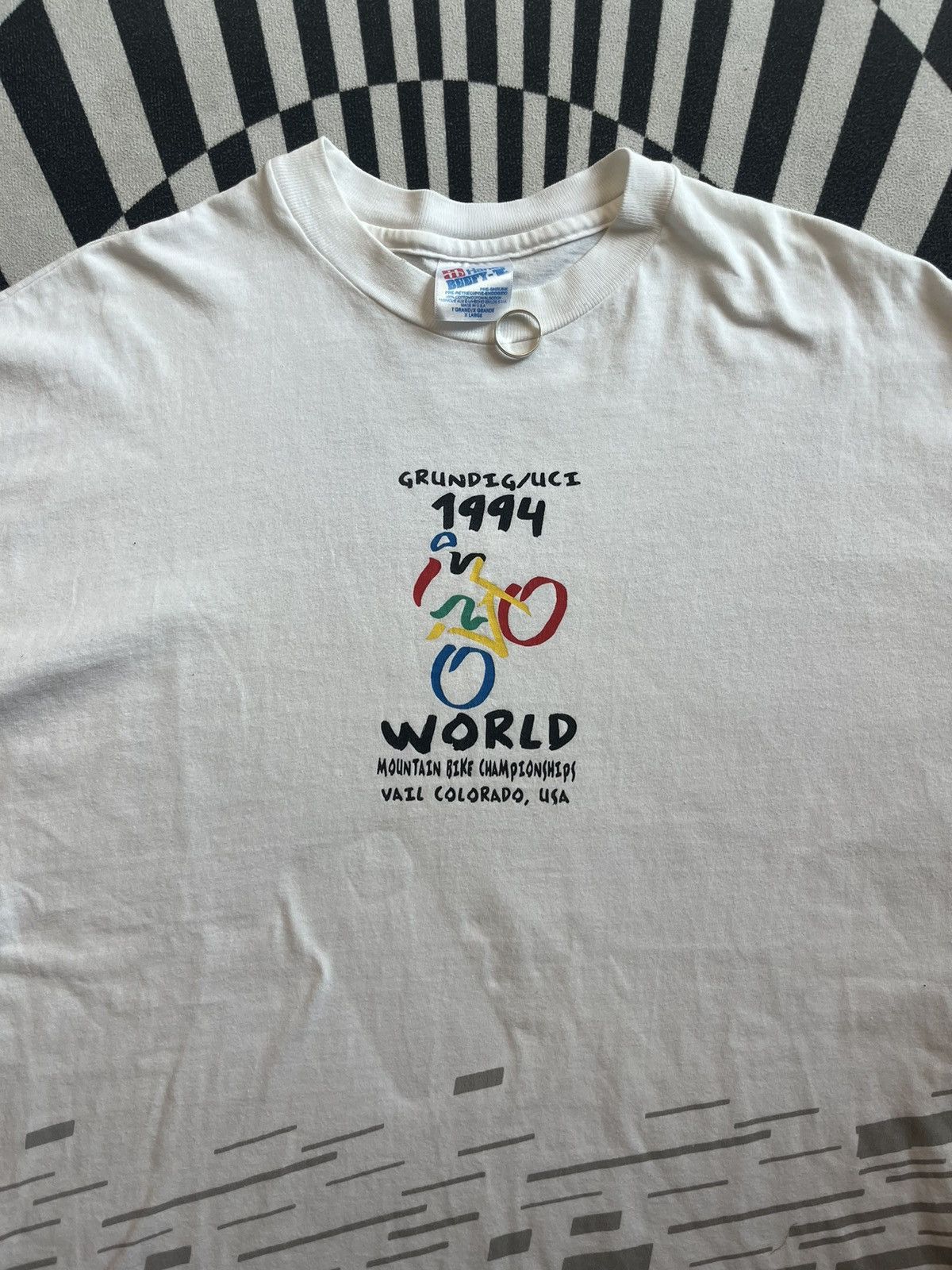 Vintage Vintage Grundig/uci 1994’s World Mountain Bike Tshirt Size US XL / EU 56 / 4 - 6 Thumbnail
