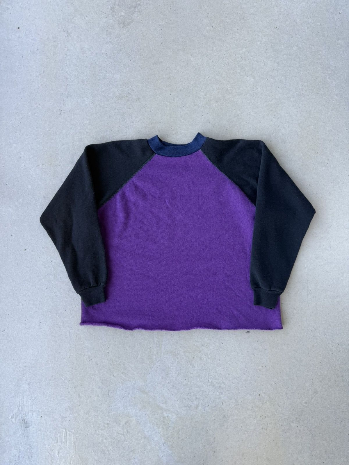 Vintage Vintage 1980s Two Tone Purple & Black Crewneck Size US M / EU 48-50 / 2 - 1 Thumbnail