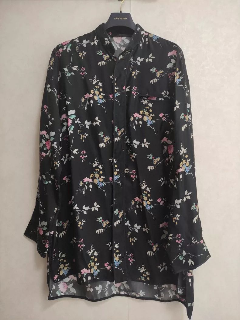 Haider Ackermann Haider Ackermann A black floral blouse Size M / US 6-8 / IT 42-44 - 1 Thumbnail