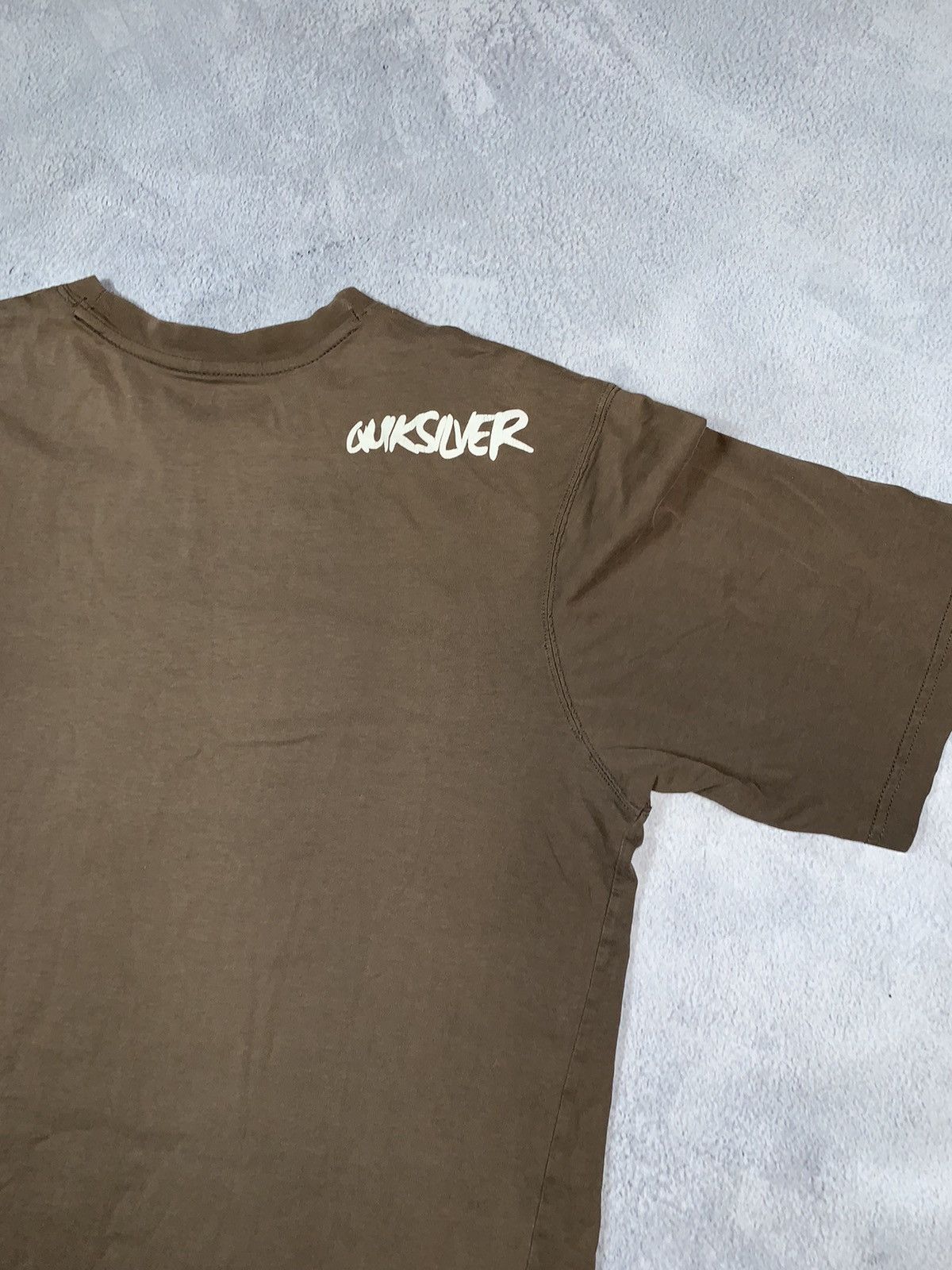 Quiksilver Vintage Y2K Quiksilver big logo distressed tee streetwear XL Size US XL / EU 56 / 4 - 10 Thumbnail