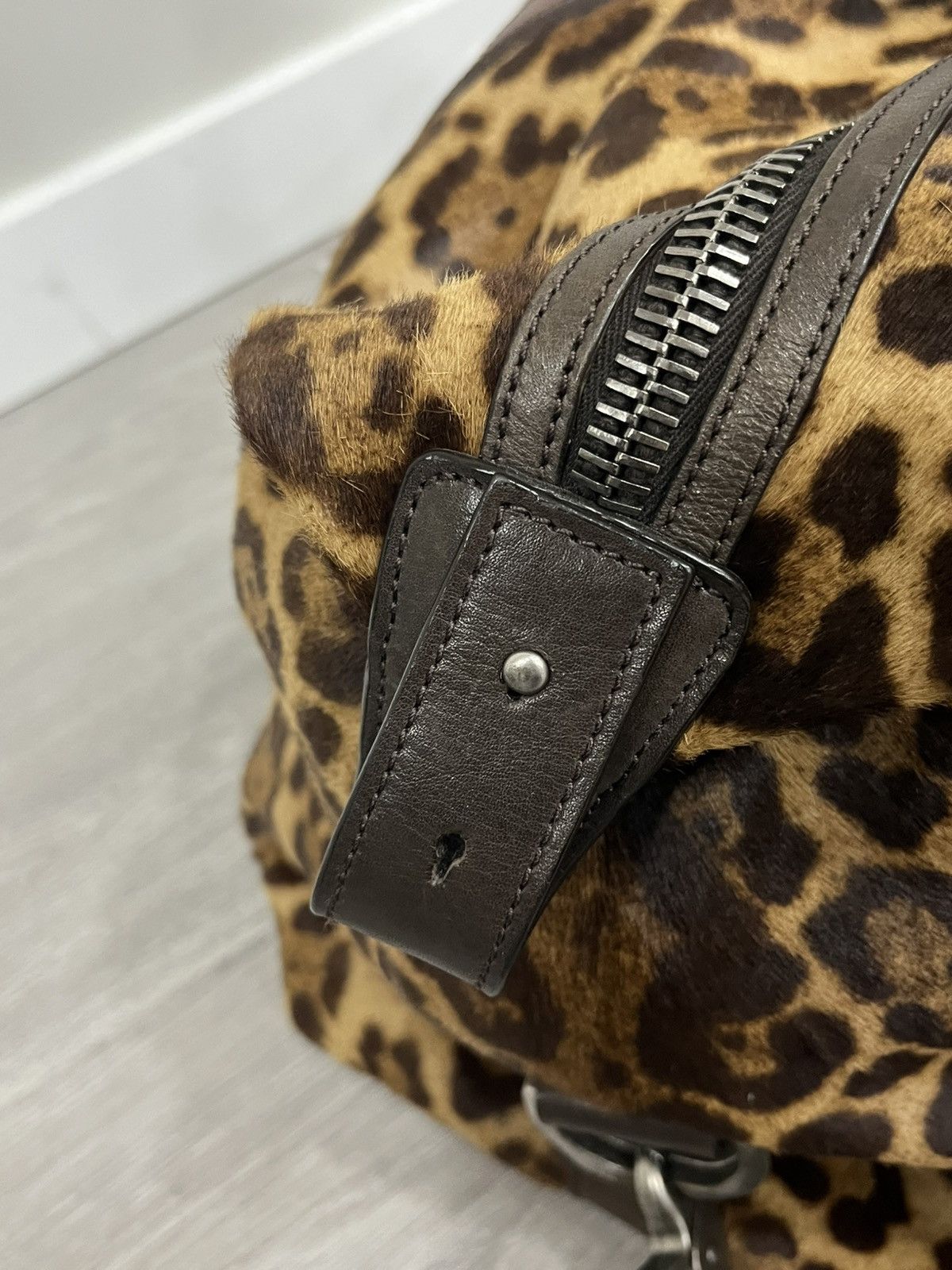 John Varvatos Leopard duffle Size ONE SIZE - 10 Thumbnail