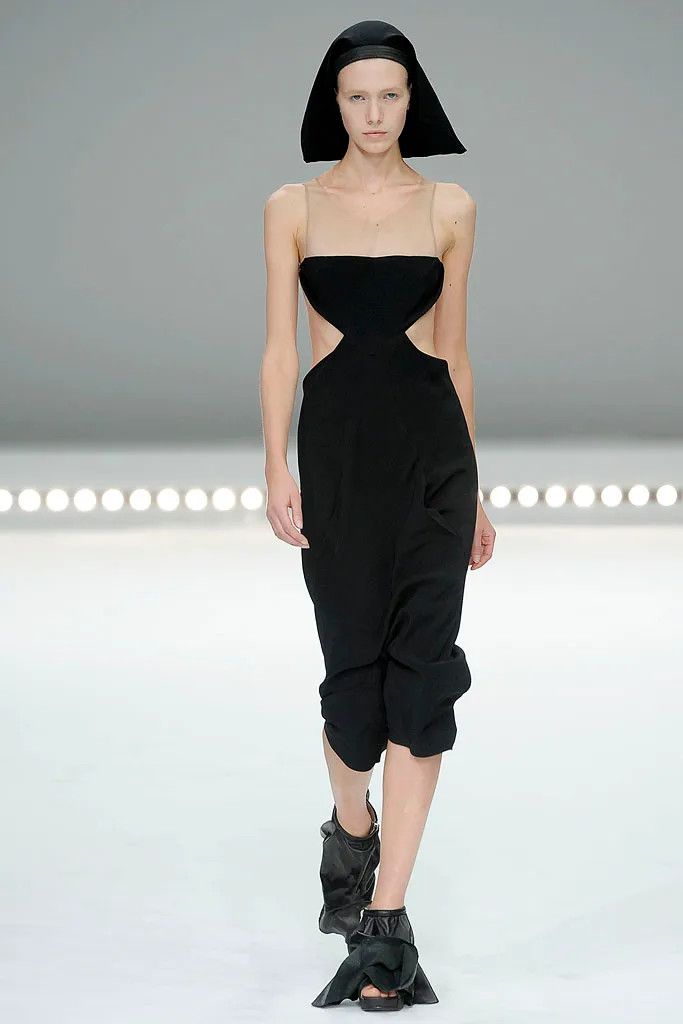 Rick Owens SS09 Priestess Hat Size ONE SIZE - 2 Thumbnail