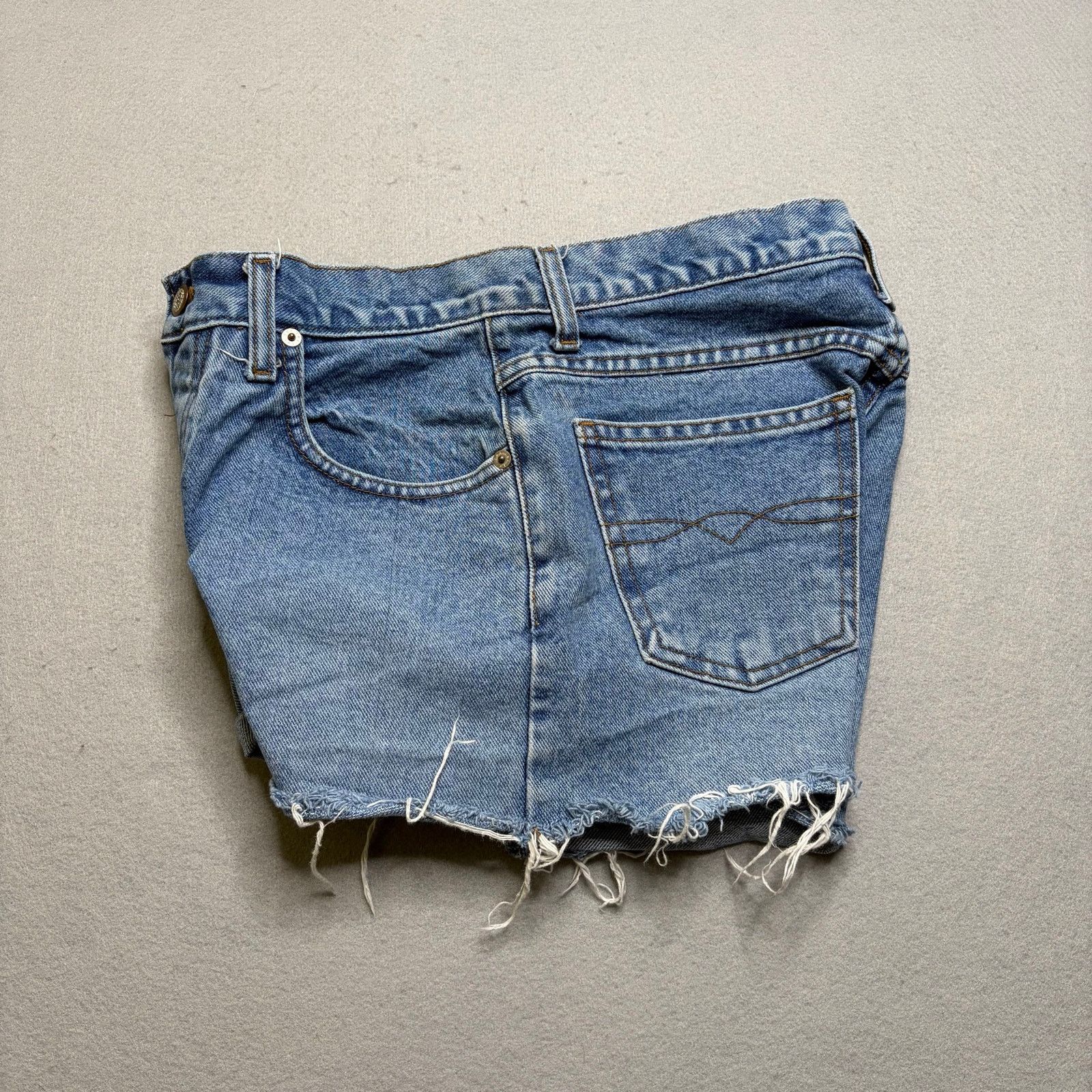 L.E.I. Vintage Lei Denim Cut Off Shorts Sz 31 Frayed Hem Y2K Size 31" - 9 Thumbnail