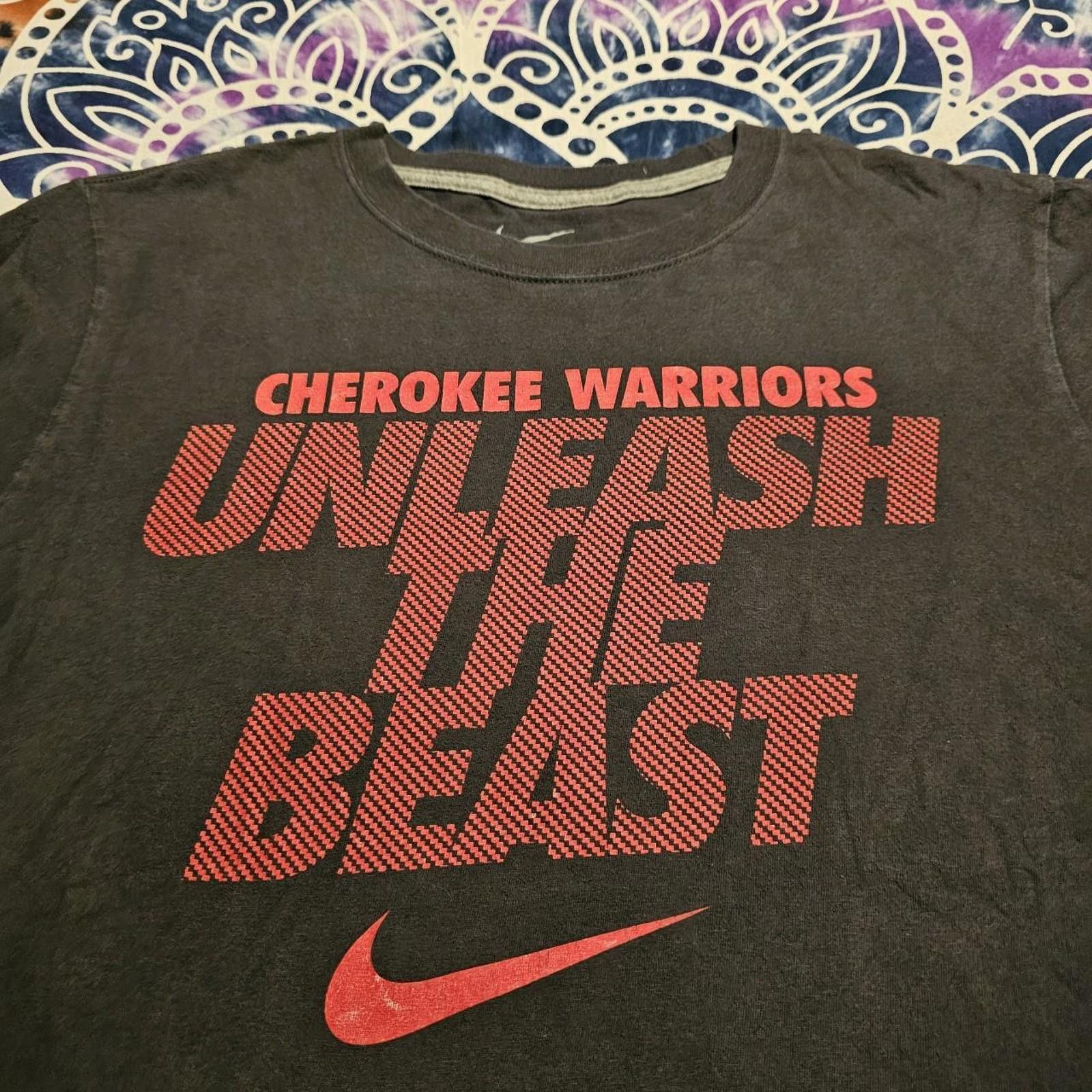Nike Nike Men's Black and Red T-shirt Unleash the Beast Size US M / EU 48-50 / 2 - 3 Thumbnail