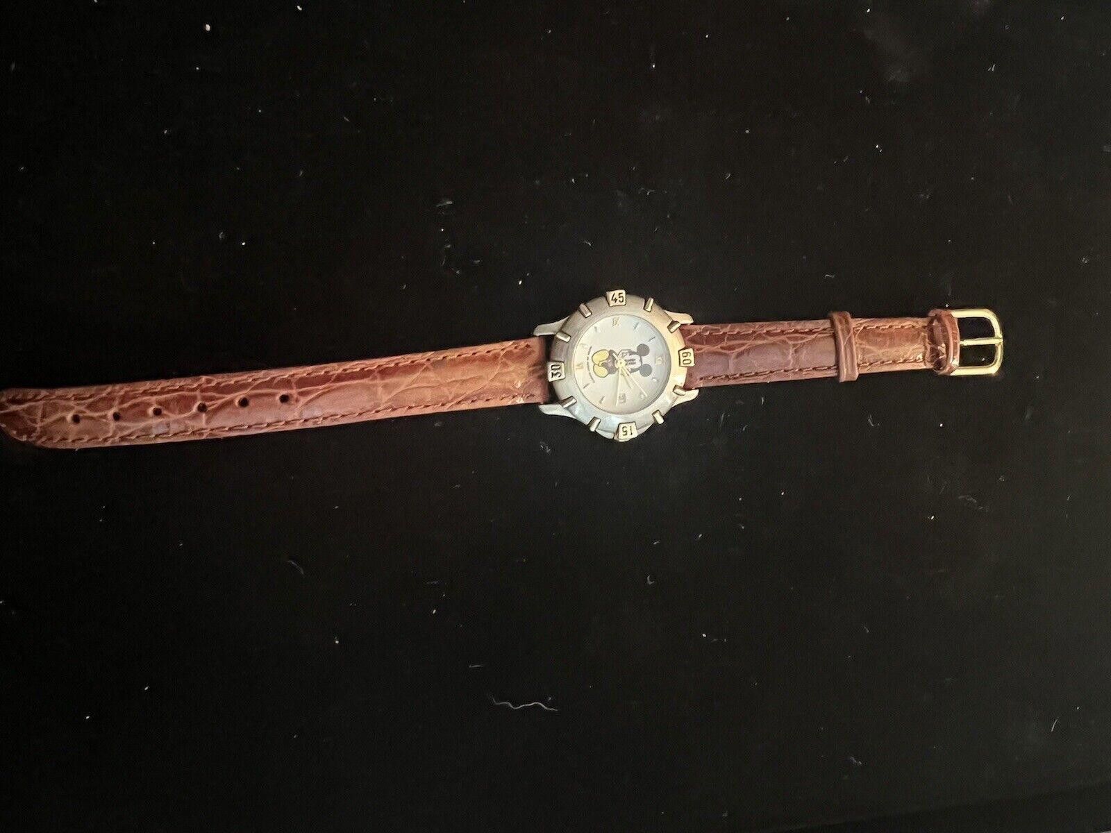 Designer Vintage Ladies Mickey Mouse Watch Size ONE SIZE - 2 Thumbnail