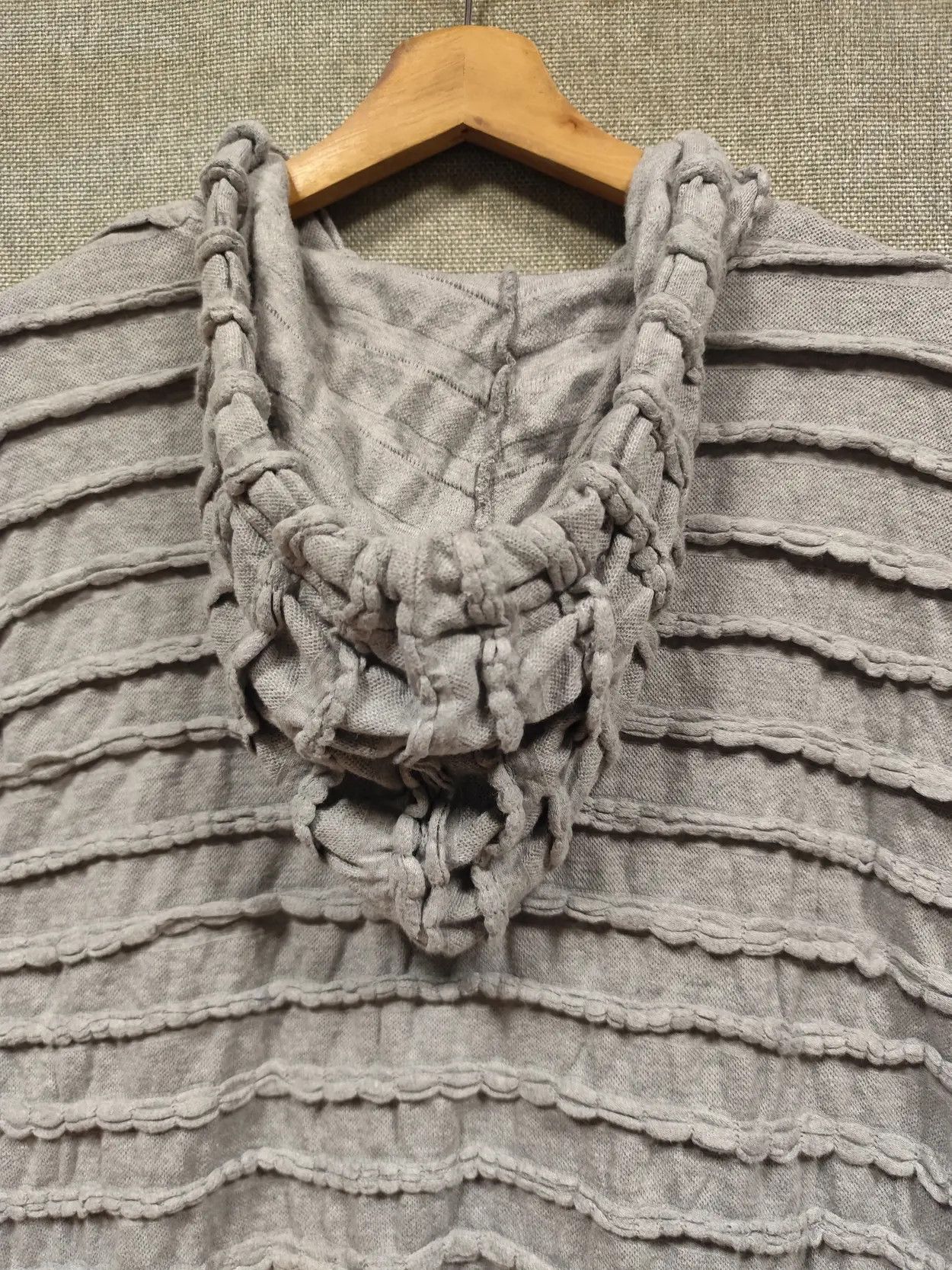 Issey Miyake Vintage 80s Issey Miyake Ruffled Short Sleeve Hoodie Size M / US 6-8 / IT 42-44 - 3 Thumbnail