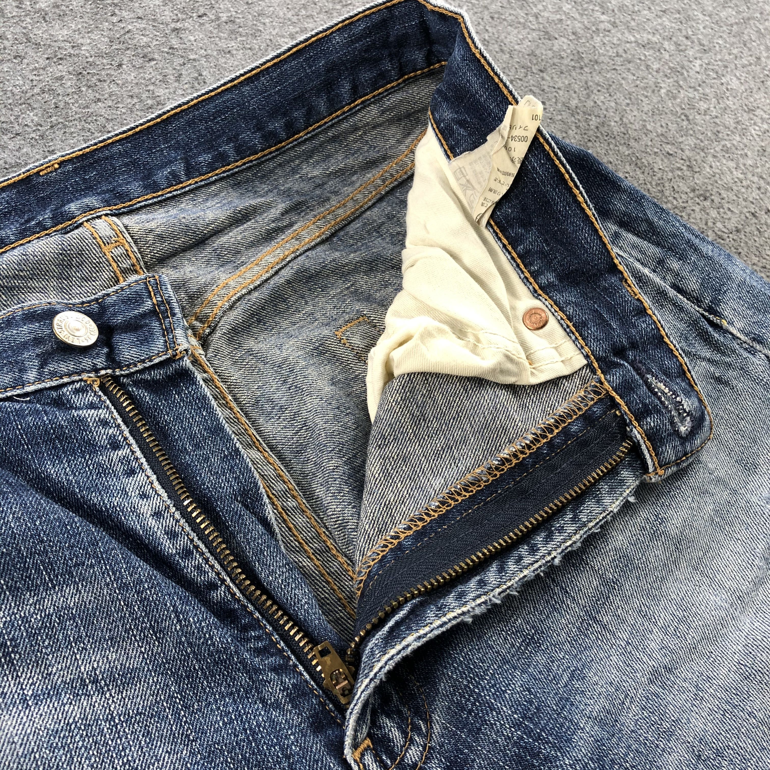 Levi's × Vintage Vintage 90s Distressed Blue Wash Levis 534 Jeans-JM1913 Size US 32 / EU 48 - 8 Thumbnail