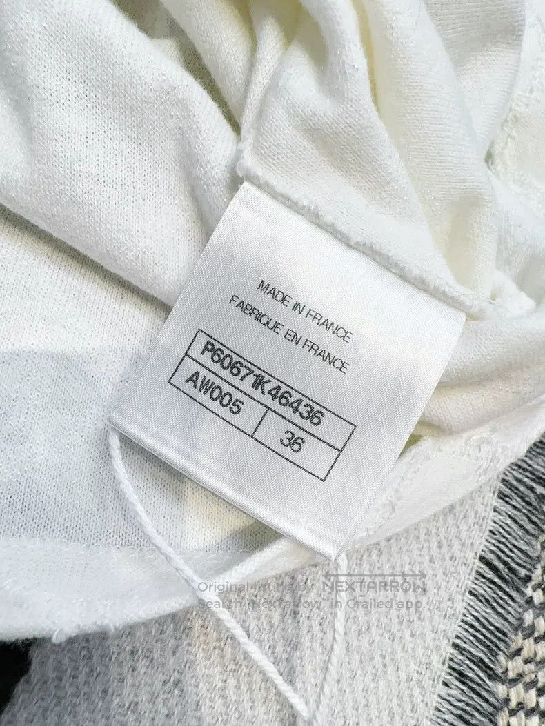 Chanel Chanel White diamond check short-sleeved T-shirt Size XS / US 0-2 / IT 36-38 - 6 Thumbnail